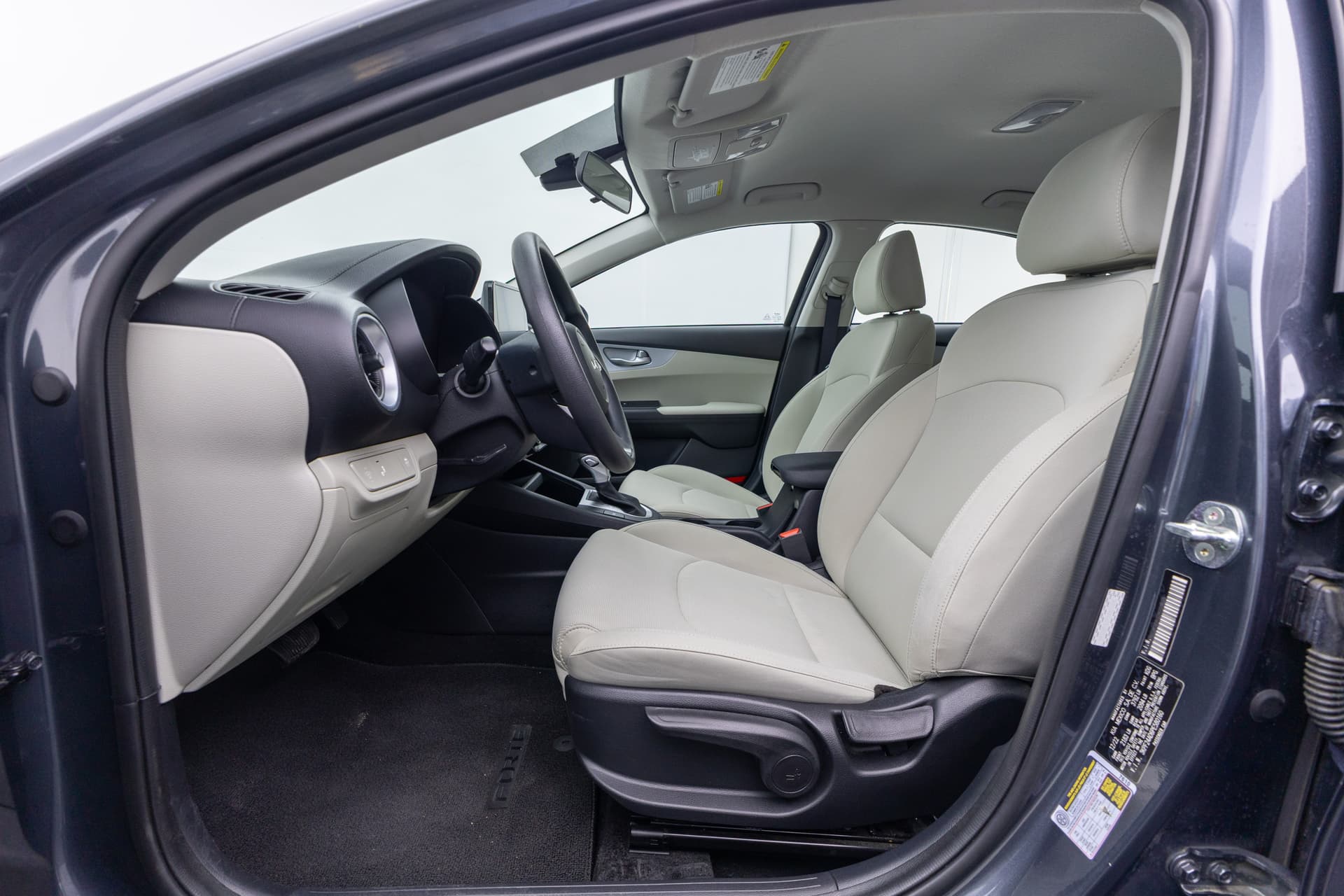 KIA Forte 2023 - 10