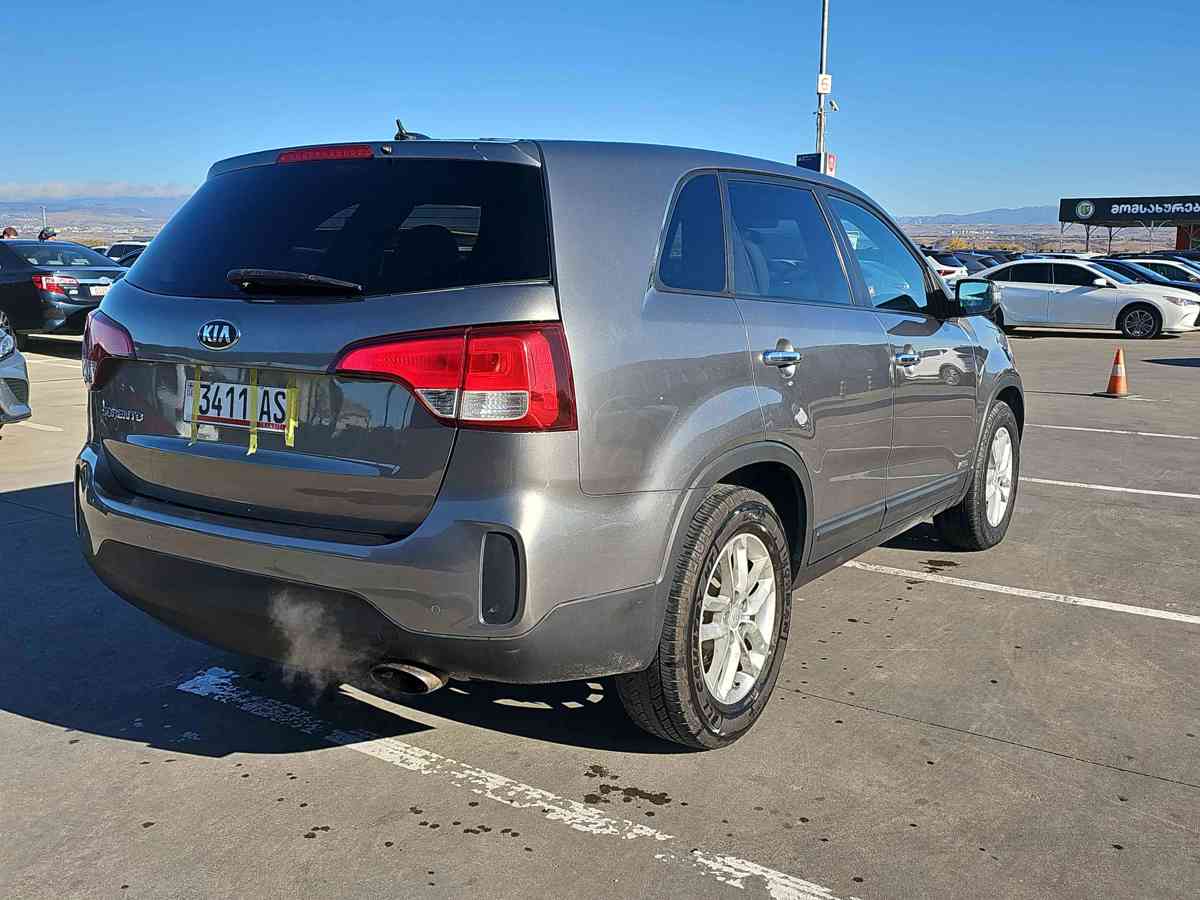 KIA Sorento 2015 - 4