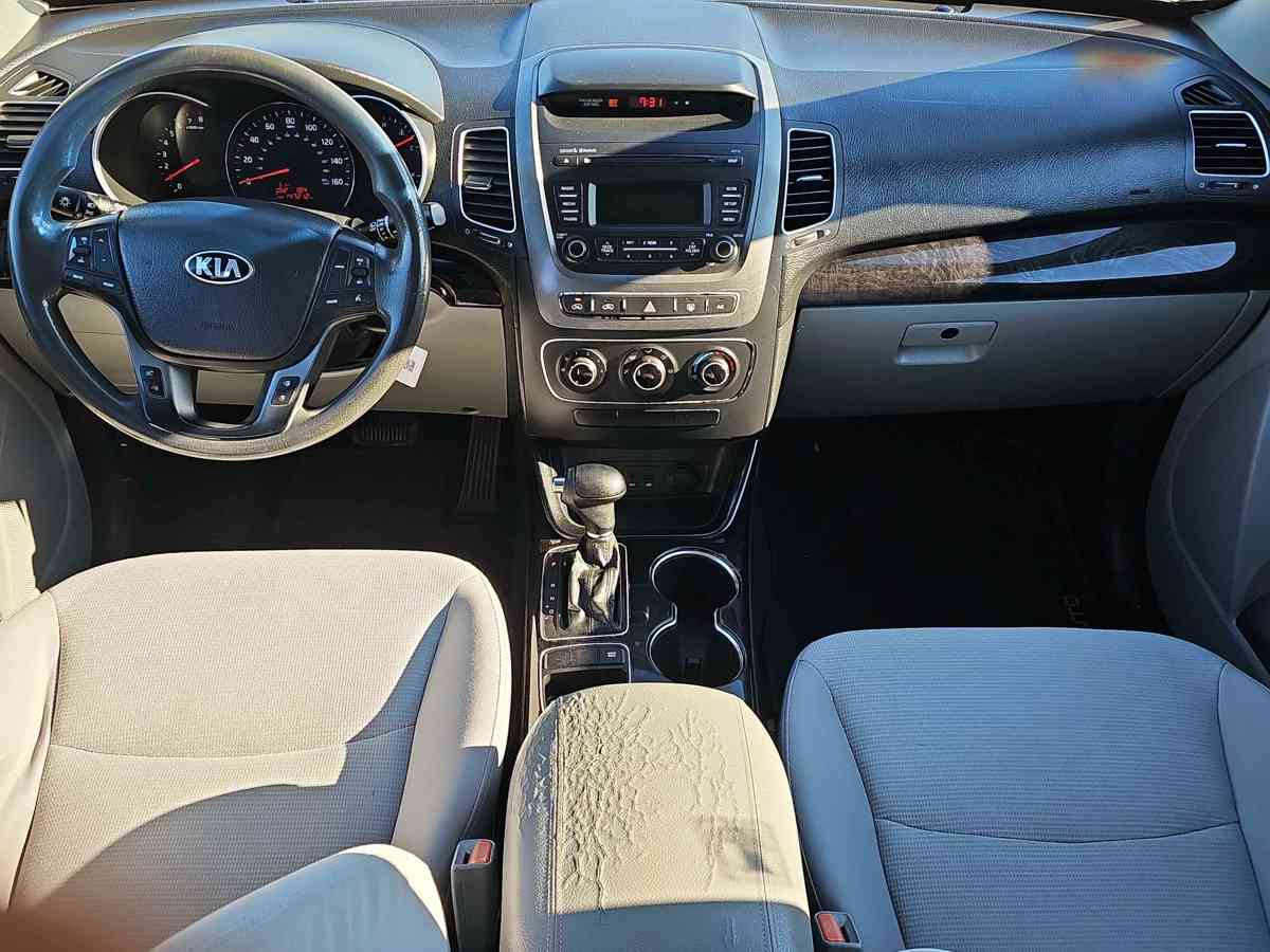 KIA Sorento 2015 - 8