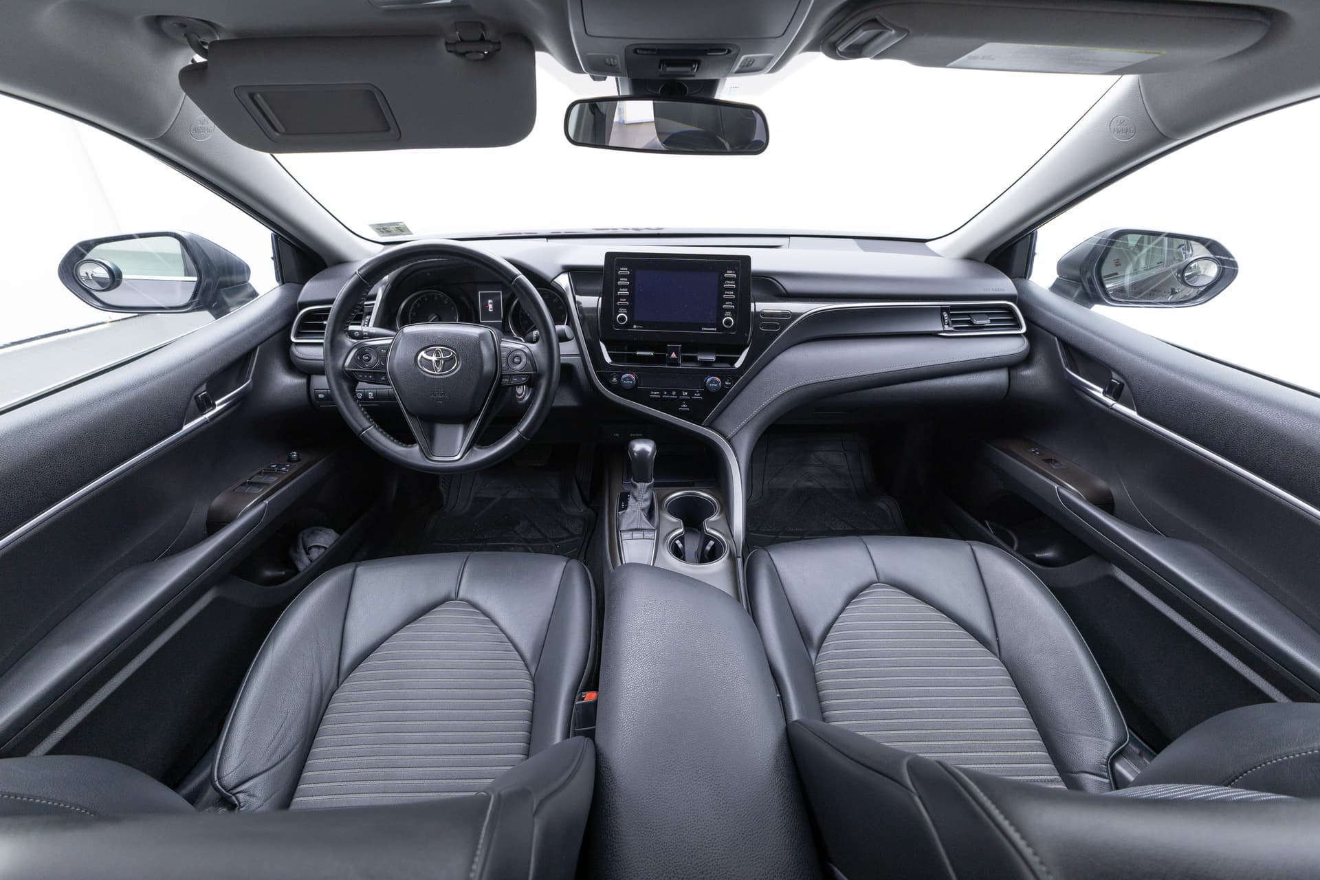 TOYOTA Camry 2022 - 8