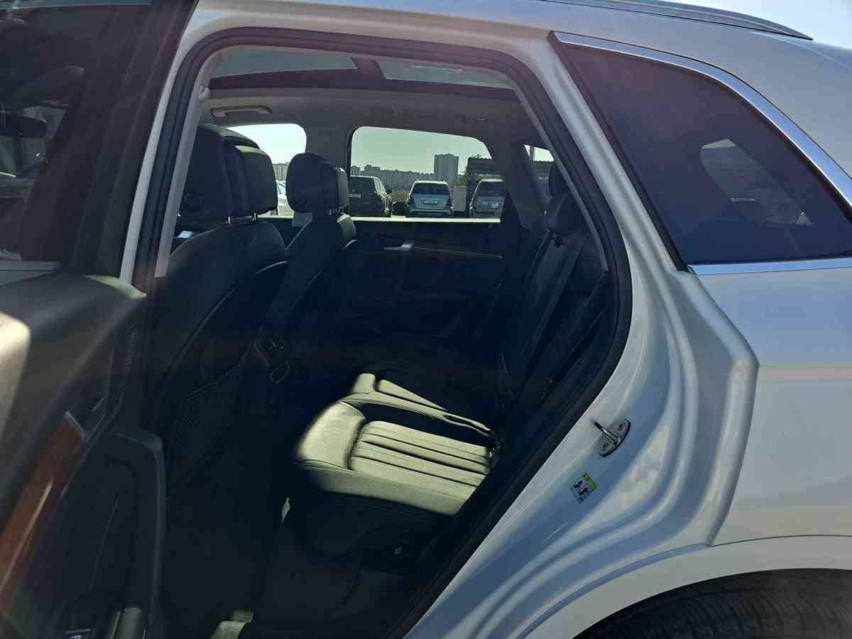 AUDI Q5 2023 - 7