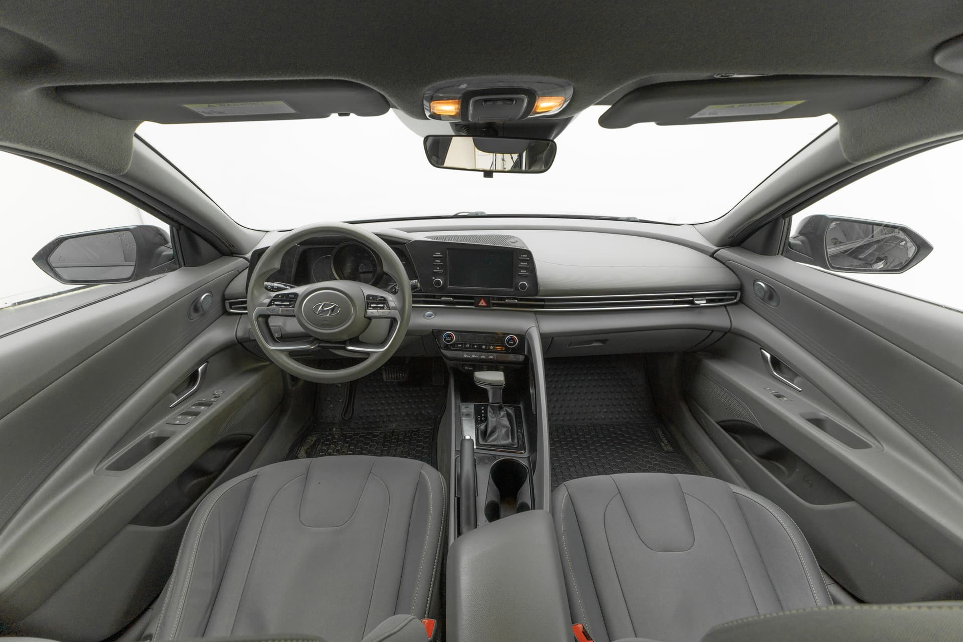 HYUNDAI Elantra 2023 - 9