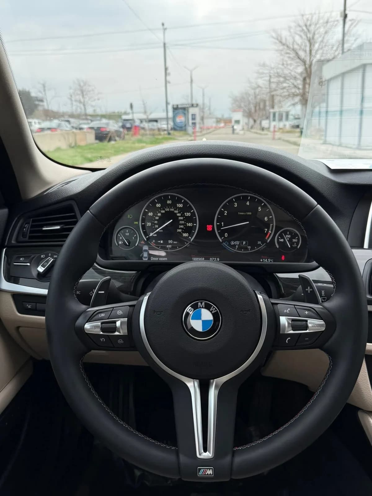BMW 5 Series 2014 - 8