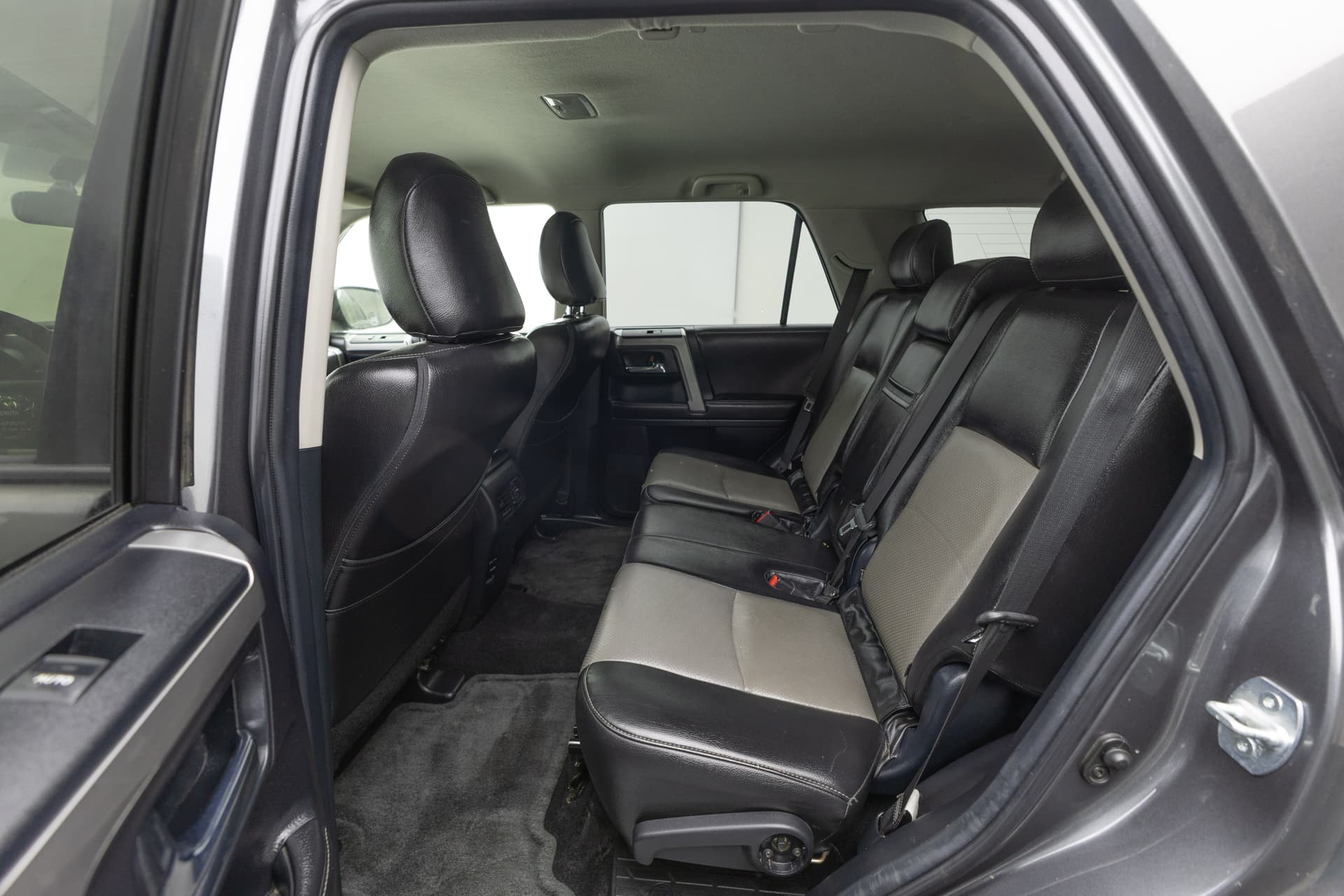 TOYOTA 4-Runner 2015 - 8