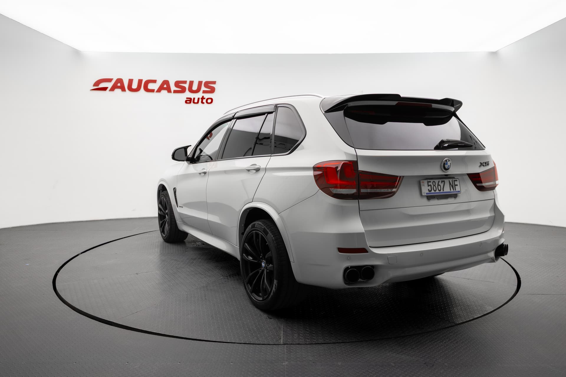 BMW X5 2018 - 6
