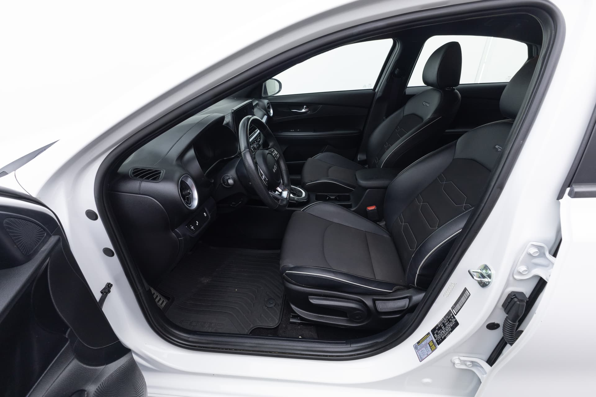 KIA Forte 2023 - 9