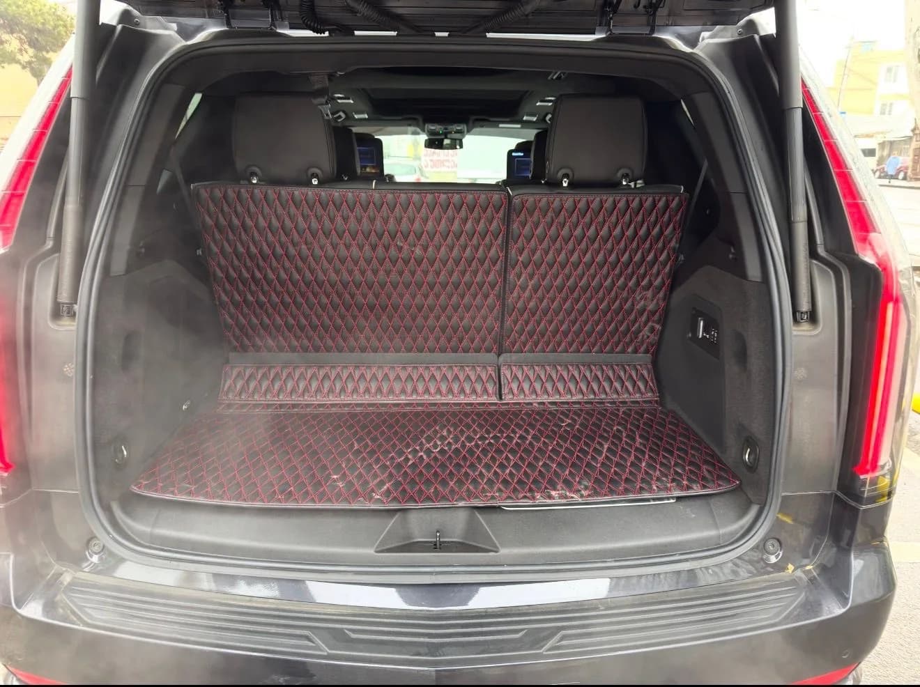 Cadillac Escalade 2023 - 12