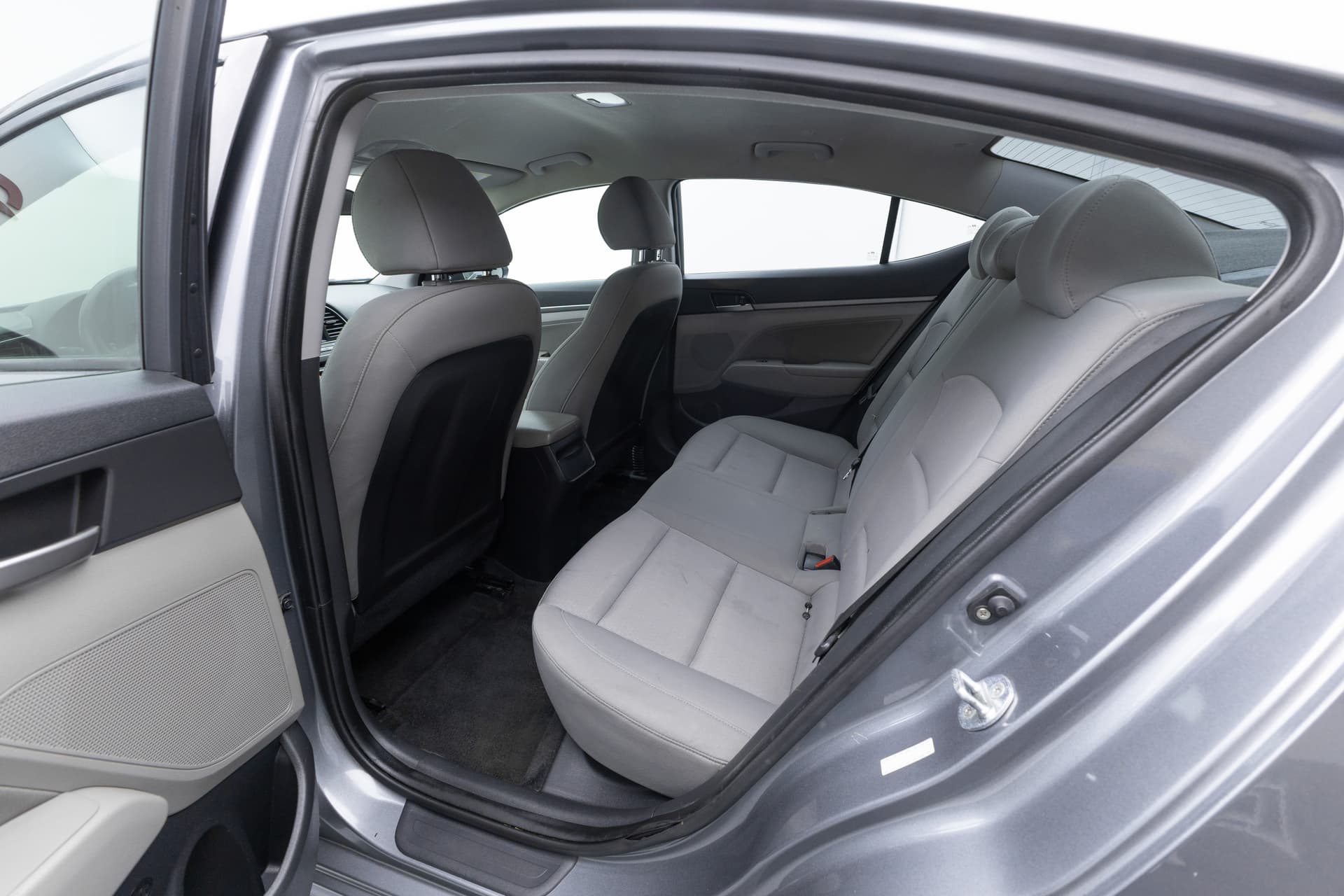 HYUNDAI Elantra 2018 - 8