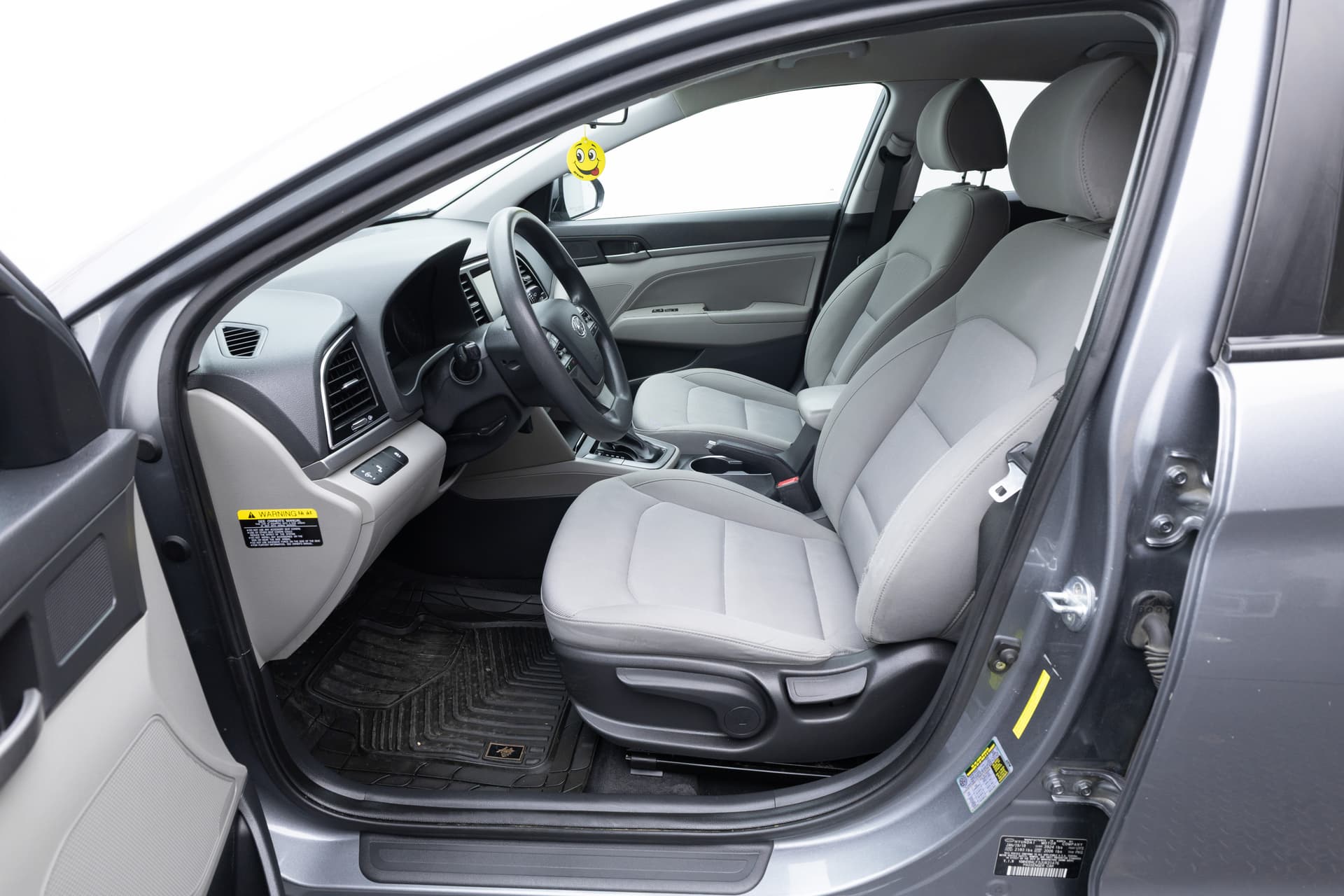 HYUNDAI Elantra 2018 - 10