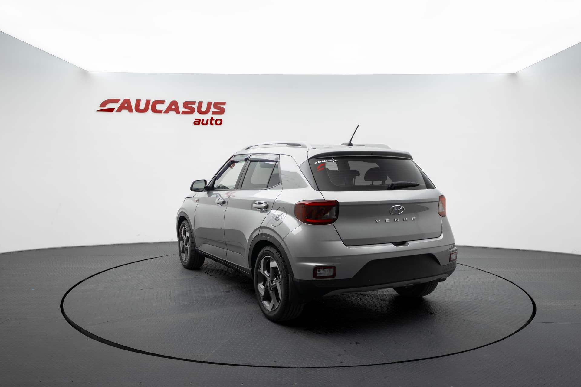 HYUNDAI Venue 2023 - 6
