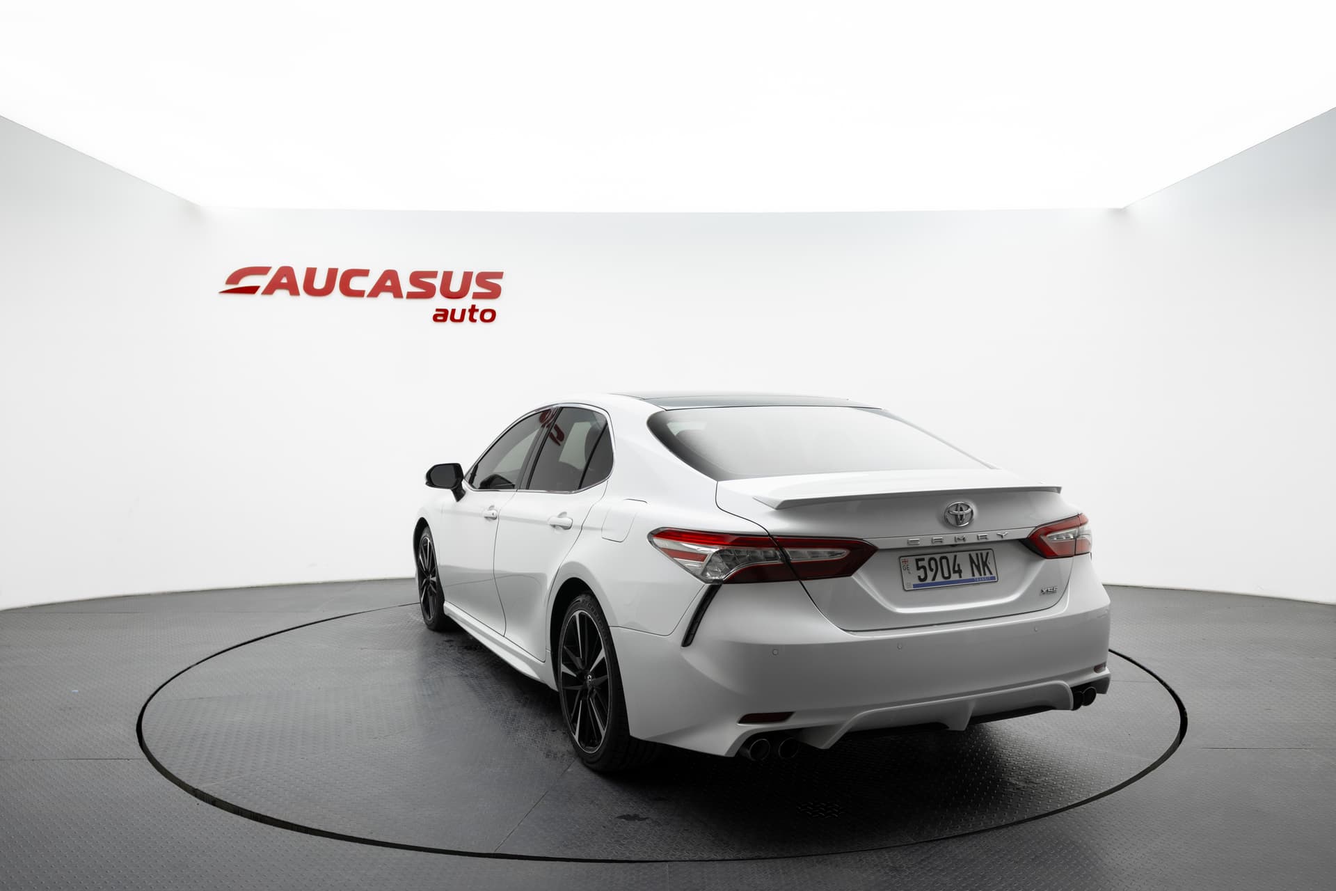 TOYOTA Camry 2018 - 6