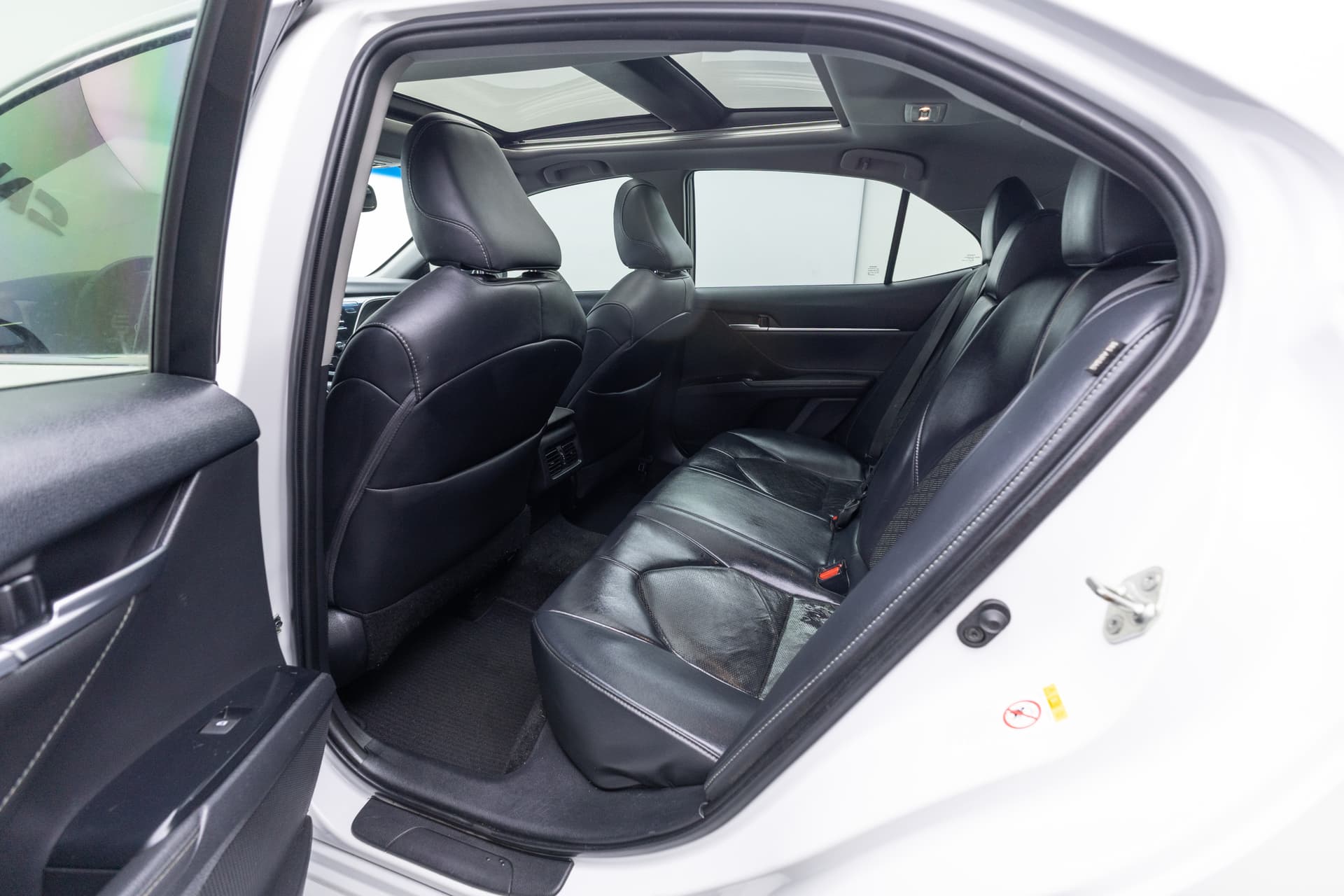 TOYOTA Camry 2018 - 7