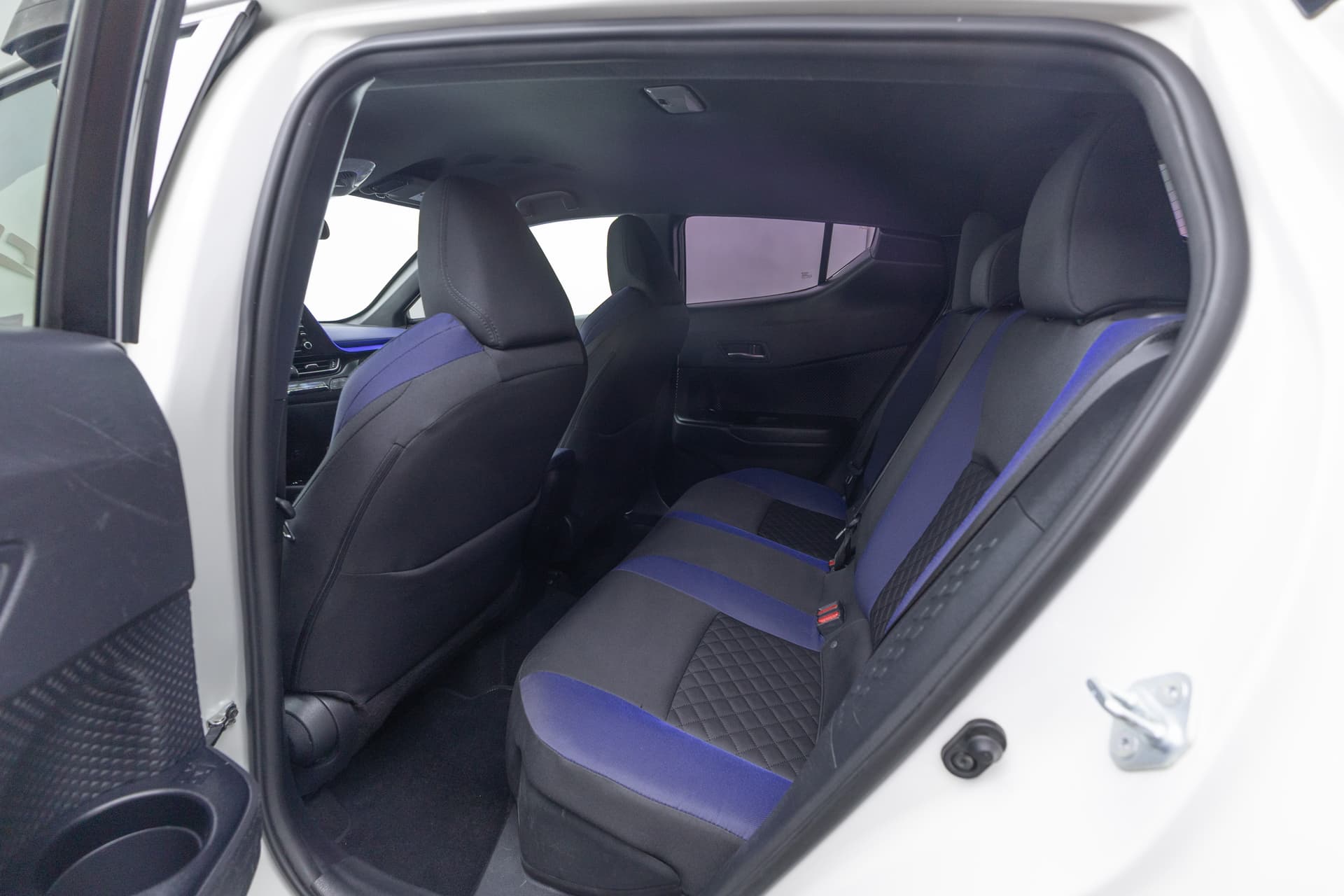TOYOTA C-HR 2021 - 8