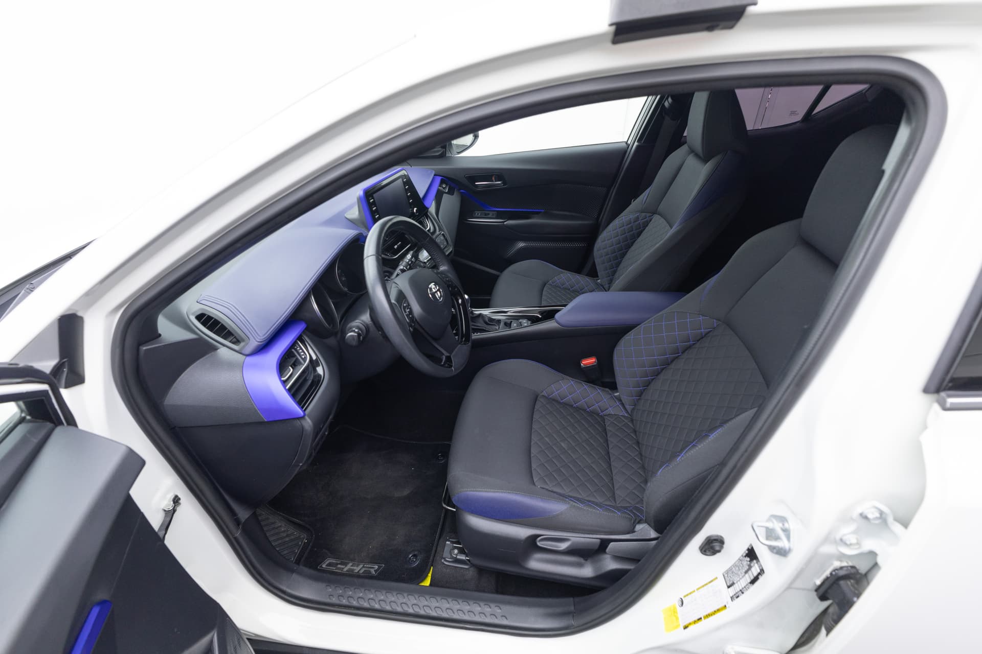 TOYOTA C-HR 2021 - 10