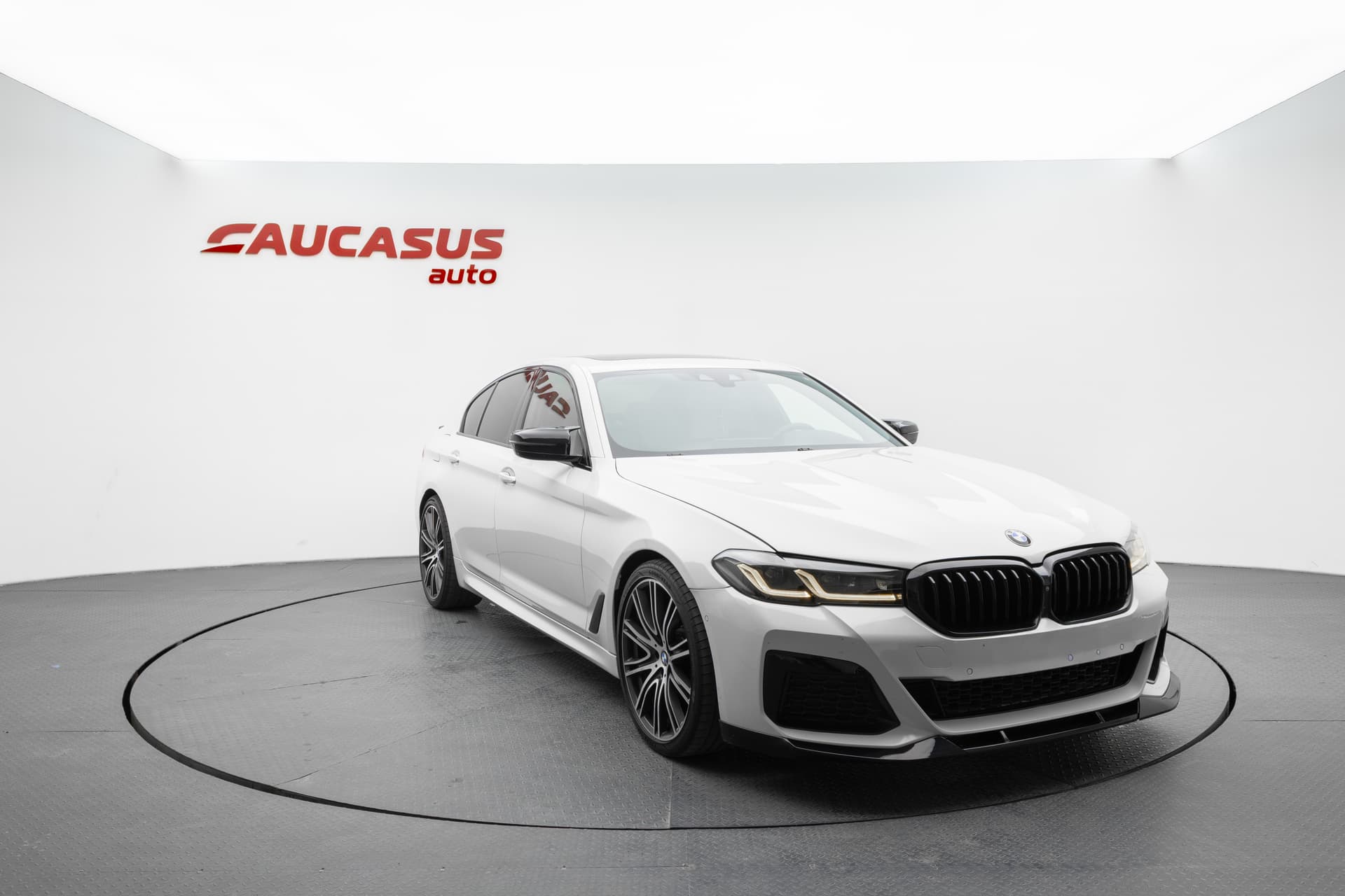 BMW 540i 2018 - 3