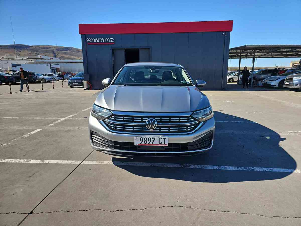 VOLKSWAGEN Jetta 2022 - 2