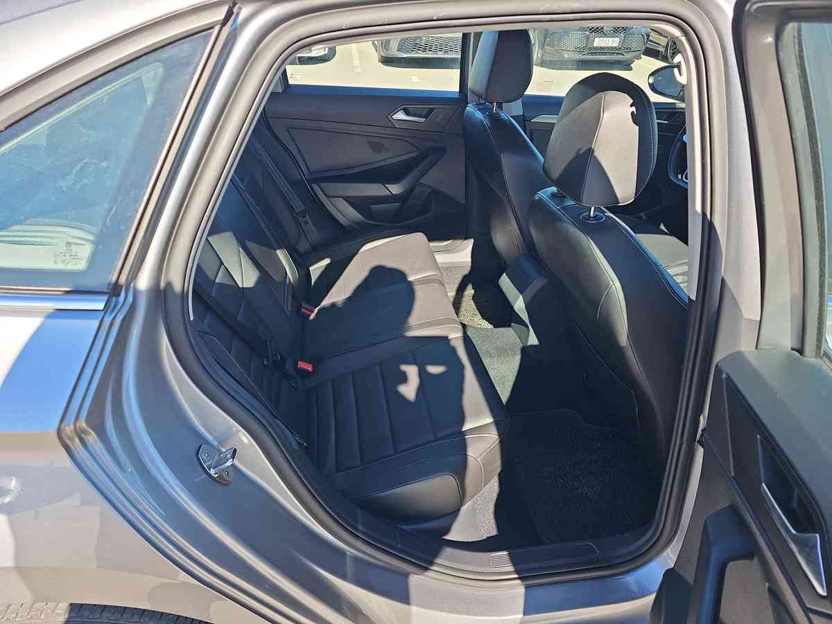 VOLKSWAGEN Jetta 2022 - 8