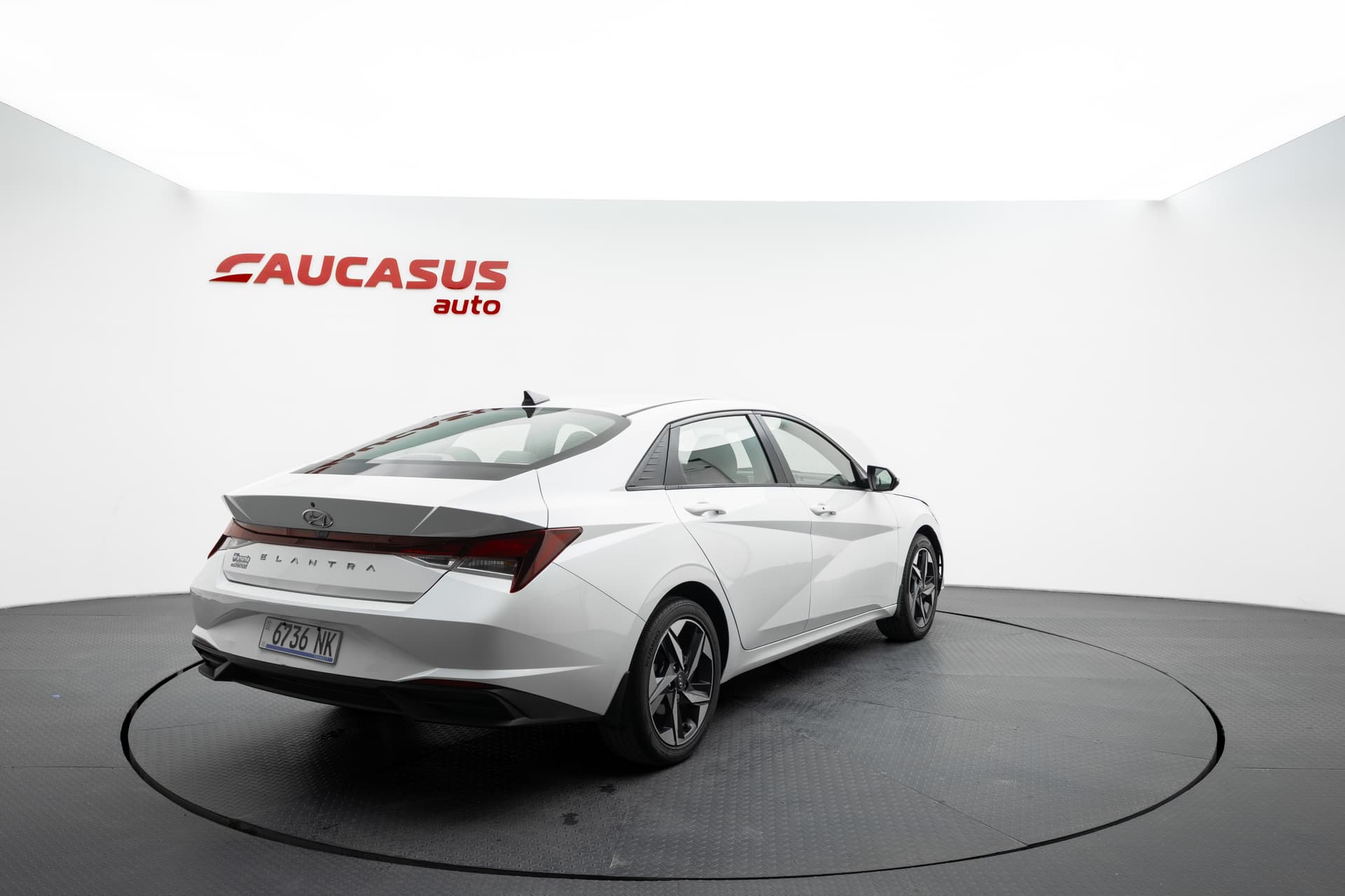 HYUNDAI Elantra 2023 - 4