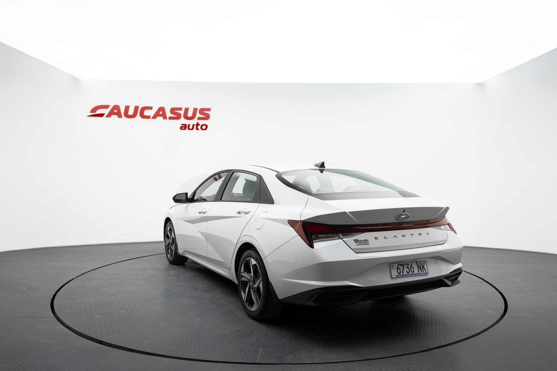 HYUNDAI Elantra 2023 - 6