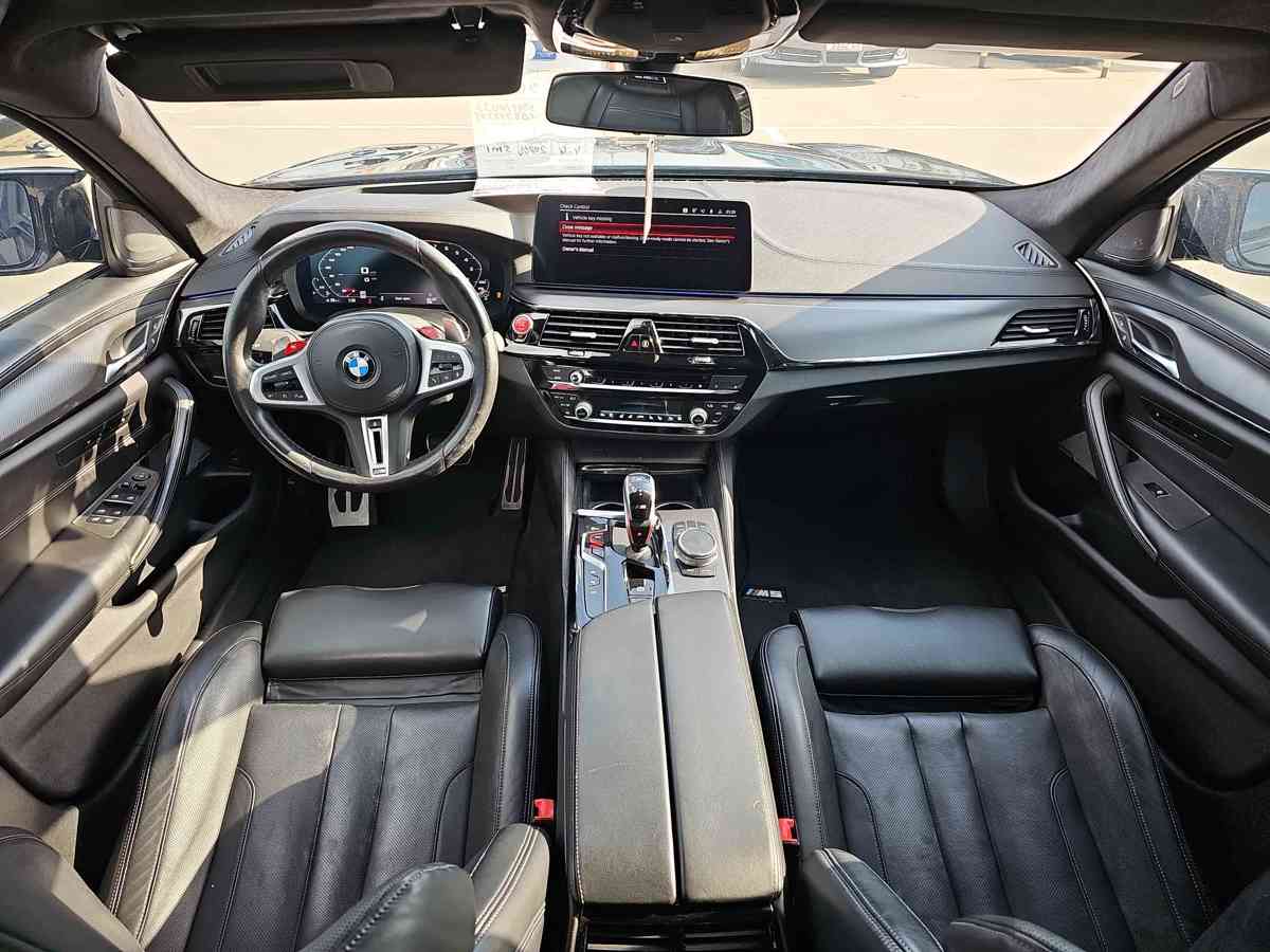 BMW M5 2021 - 8