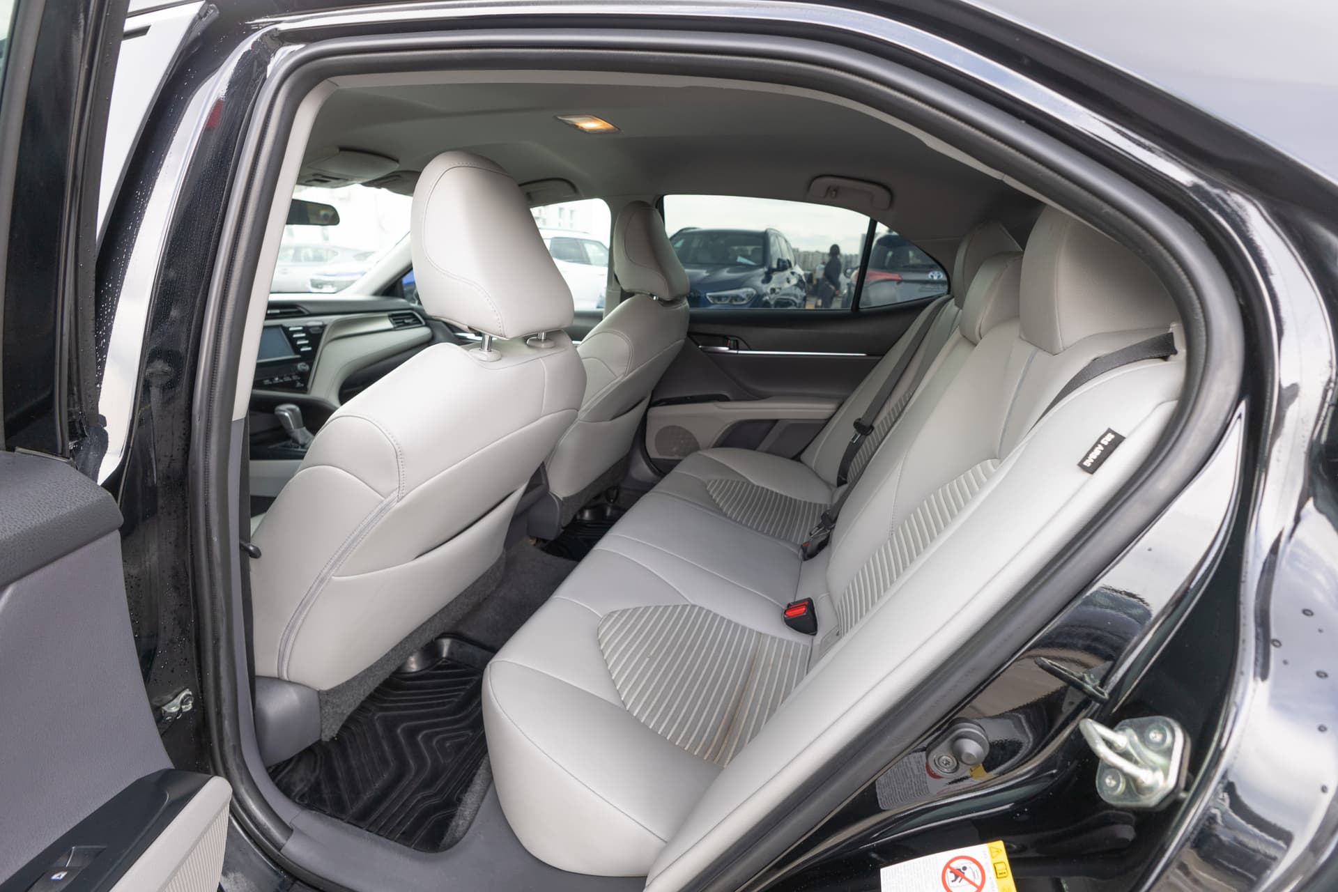 TOYOTA Camry 2019 - 8
