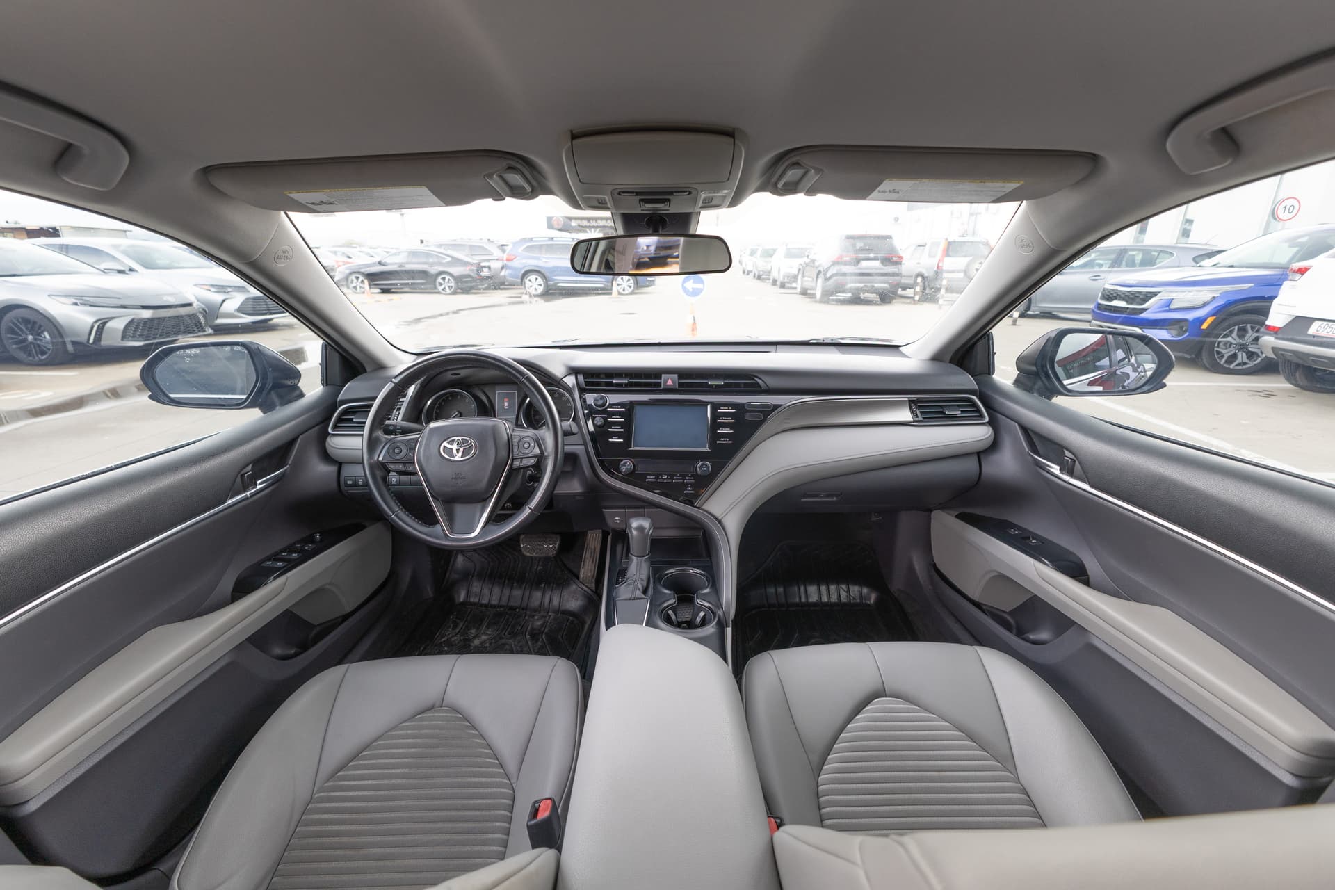 TOYOTA Camry 2019 - 9