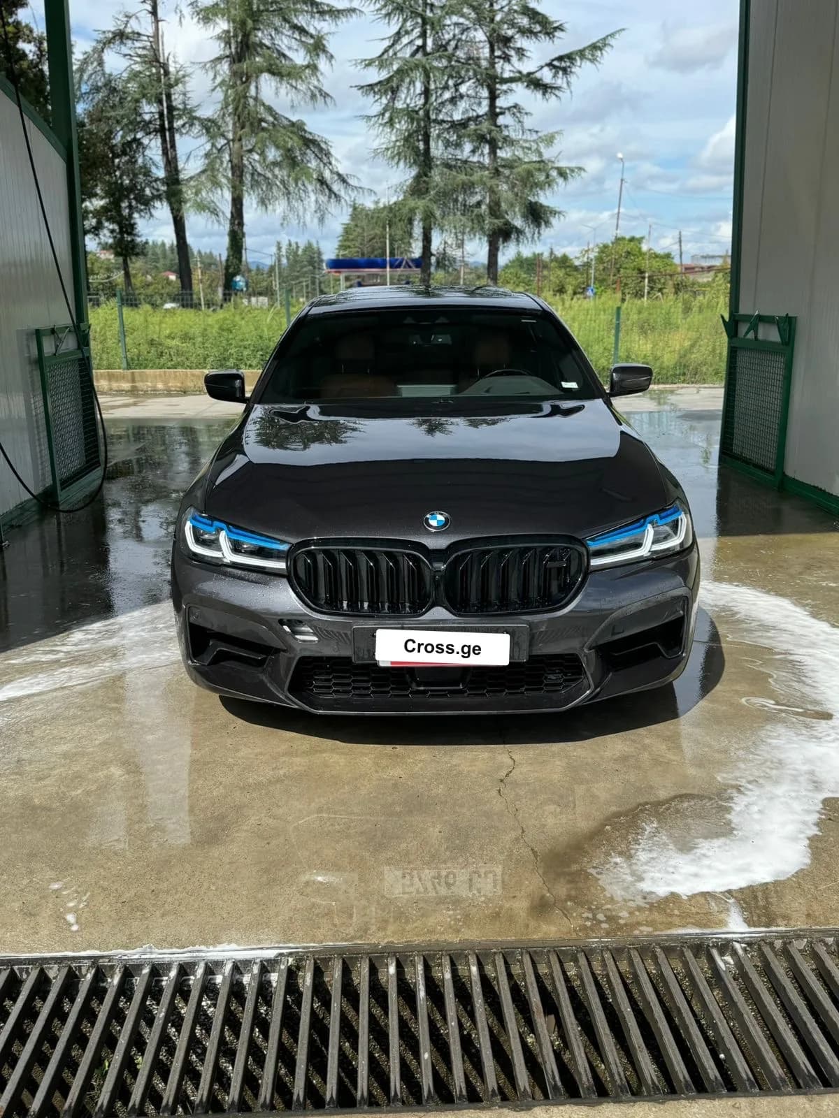 BMW 5 Series 2018 - 1