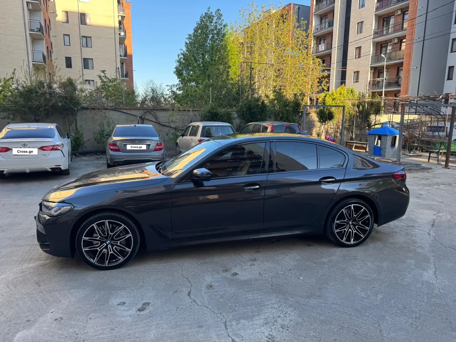 BMW 5 Series 2018 - 3