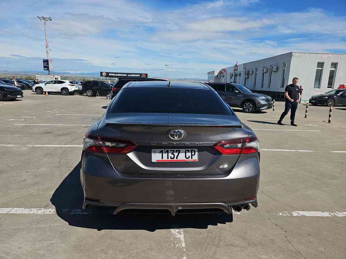 TOYOTA Camry 2021 - 5