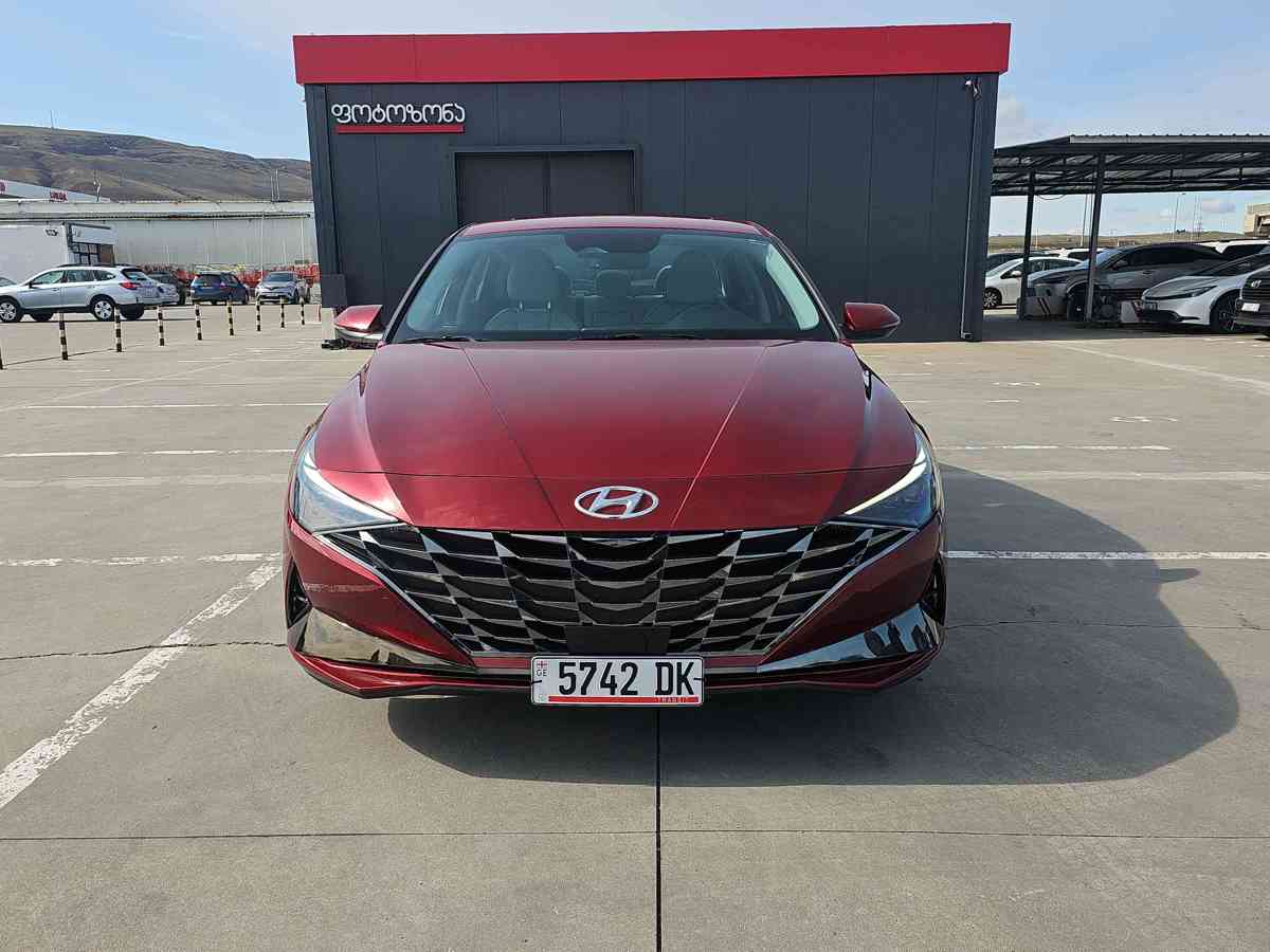 HYUNDAI Elantra 2023 - 2