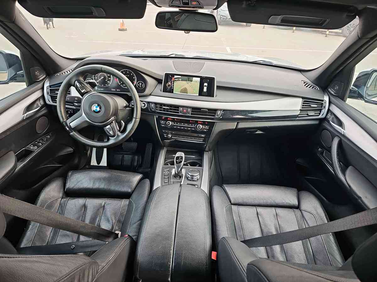 BMW X5 2015 - 9