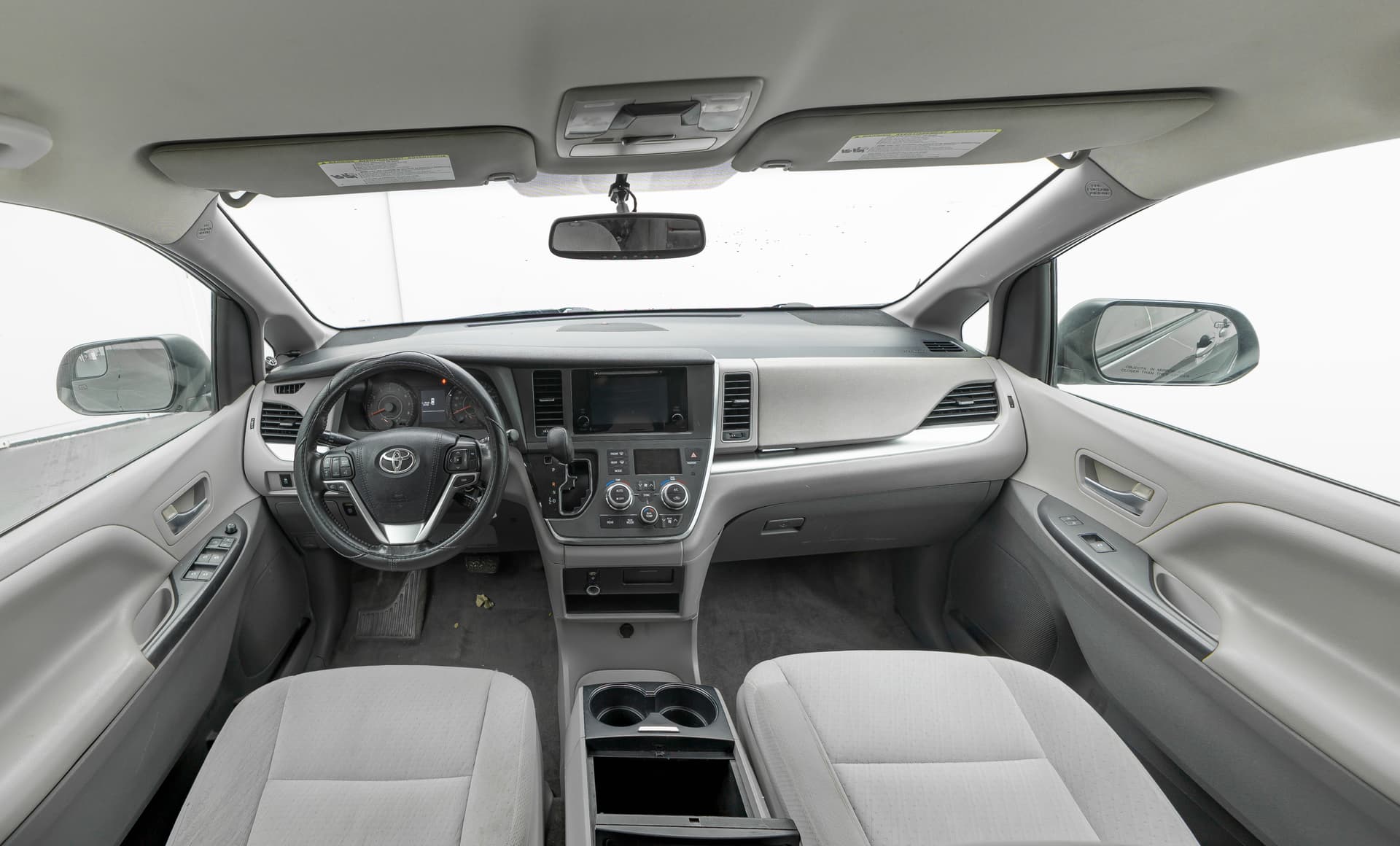 TOYOTA Sienna 2015 - 5