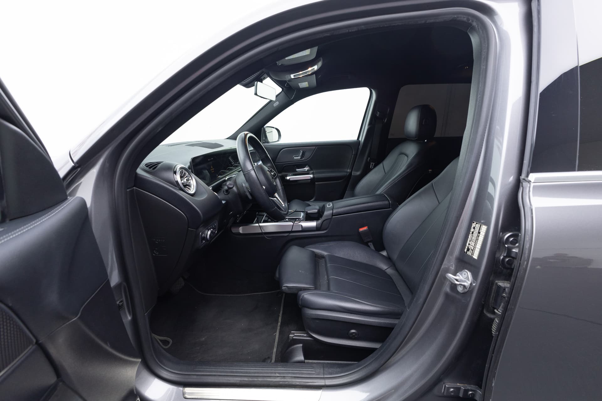 MERCEDES-BENZ GLB-Class 2021 - 10