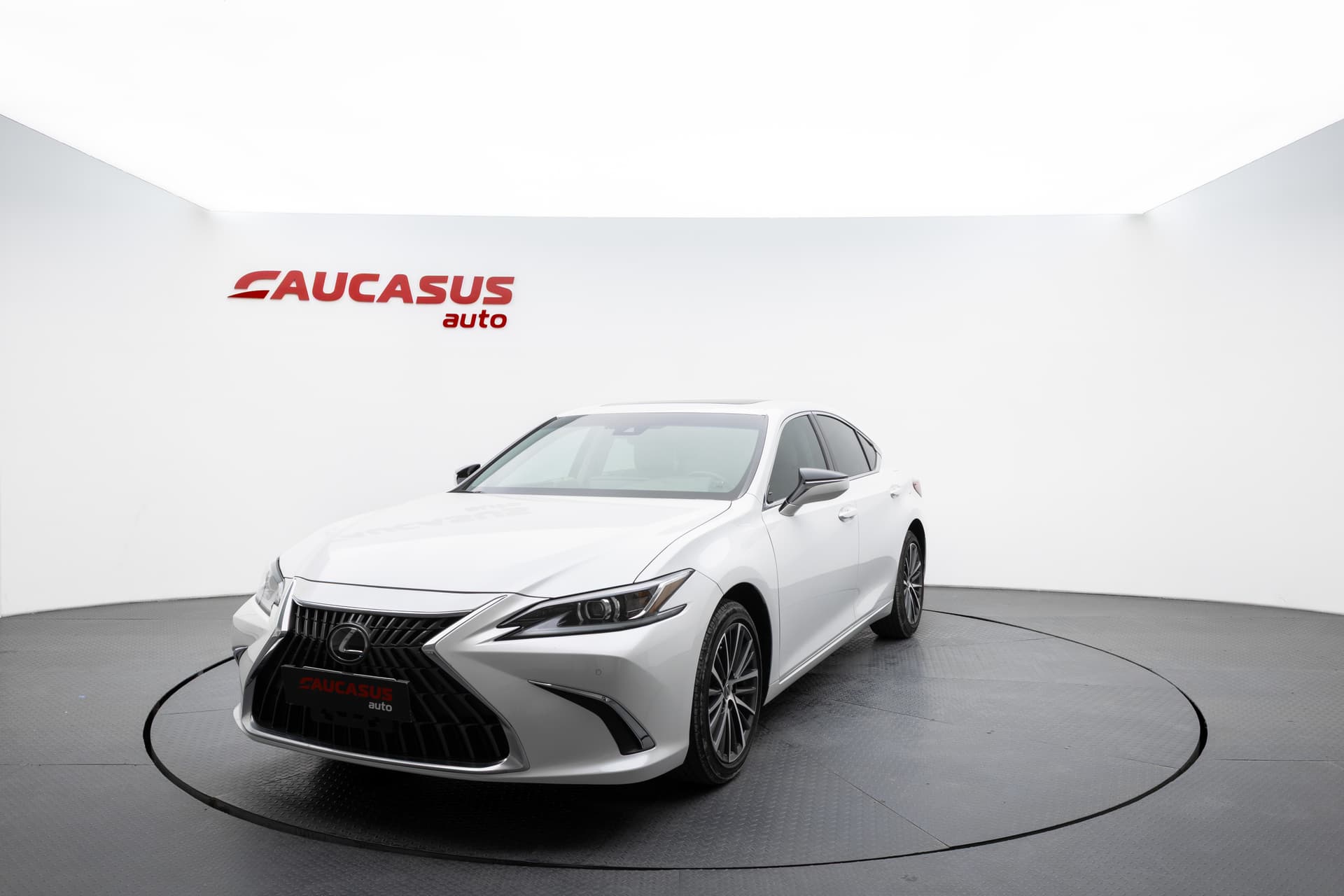 LEXUS ES 2025