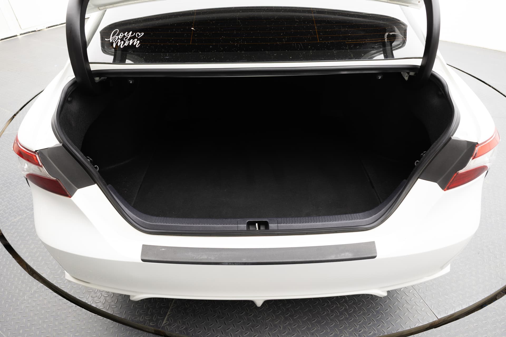 TOYOTA Camry 2020 - 7