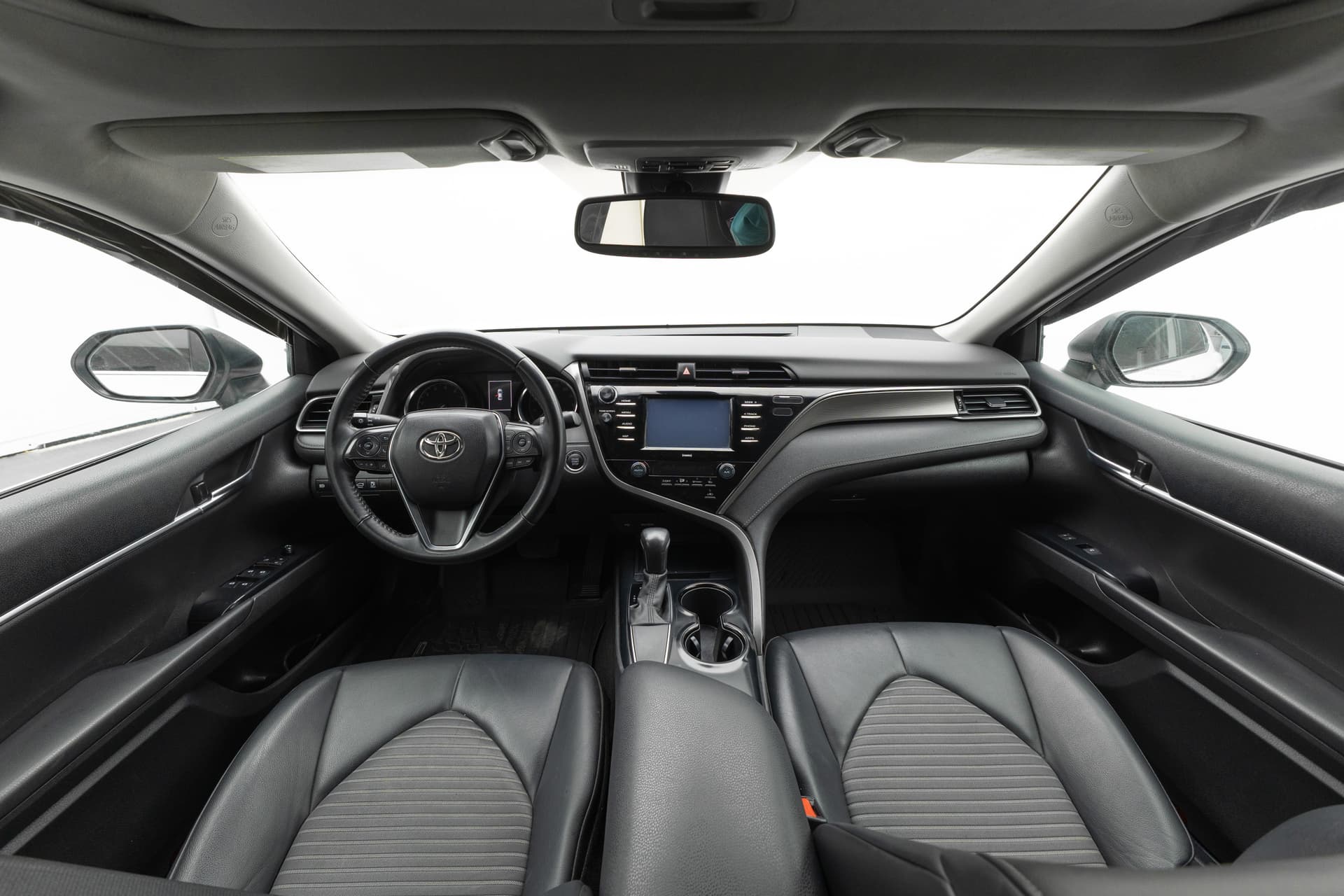 TOYOTA Camry 2020 - 9