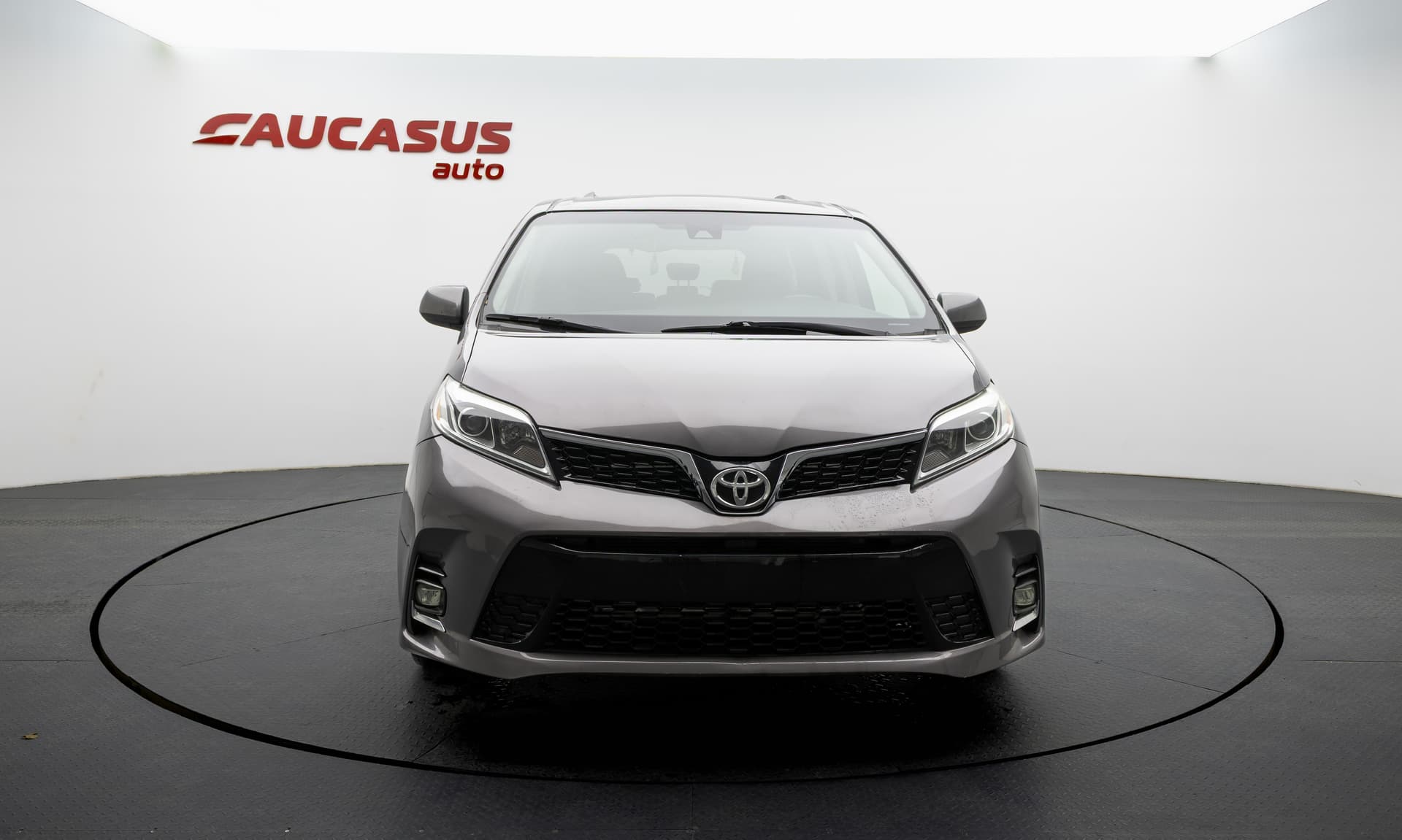 TOYOTA Sienna 2017 - 10