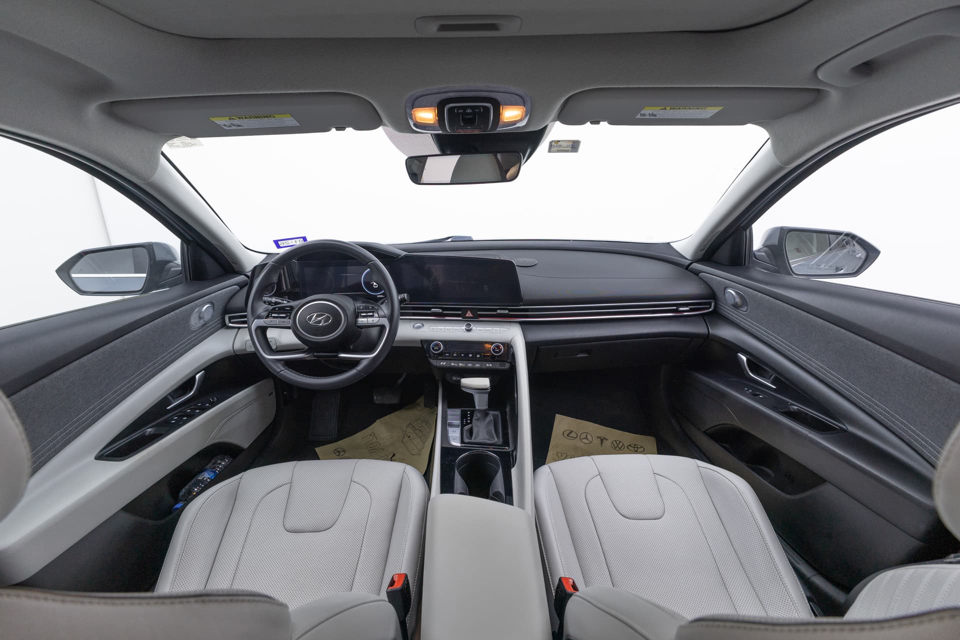 HYUNDAI Elantra 2023 - 9