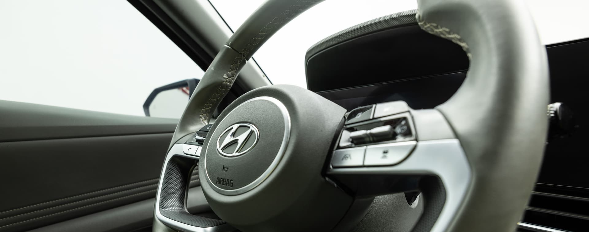 HYUNDAI Elantra 2024 - 10