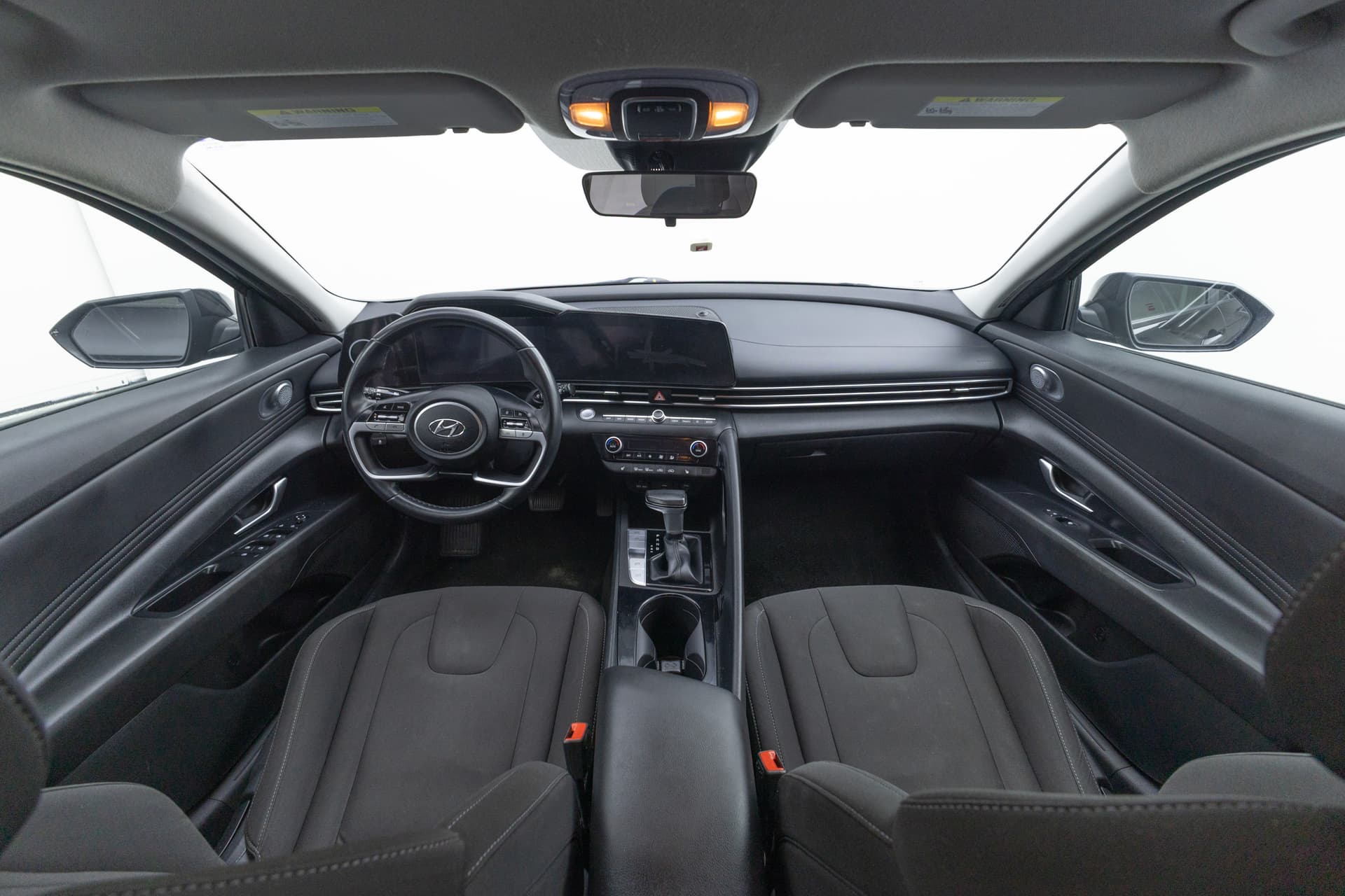 HYUNDAI Elantra 2023 - 9