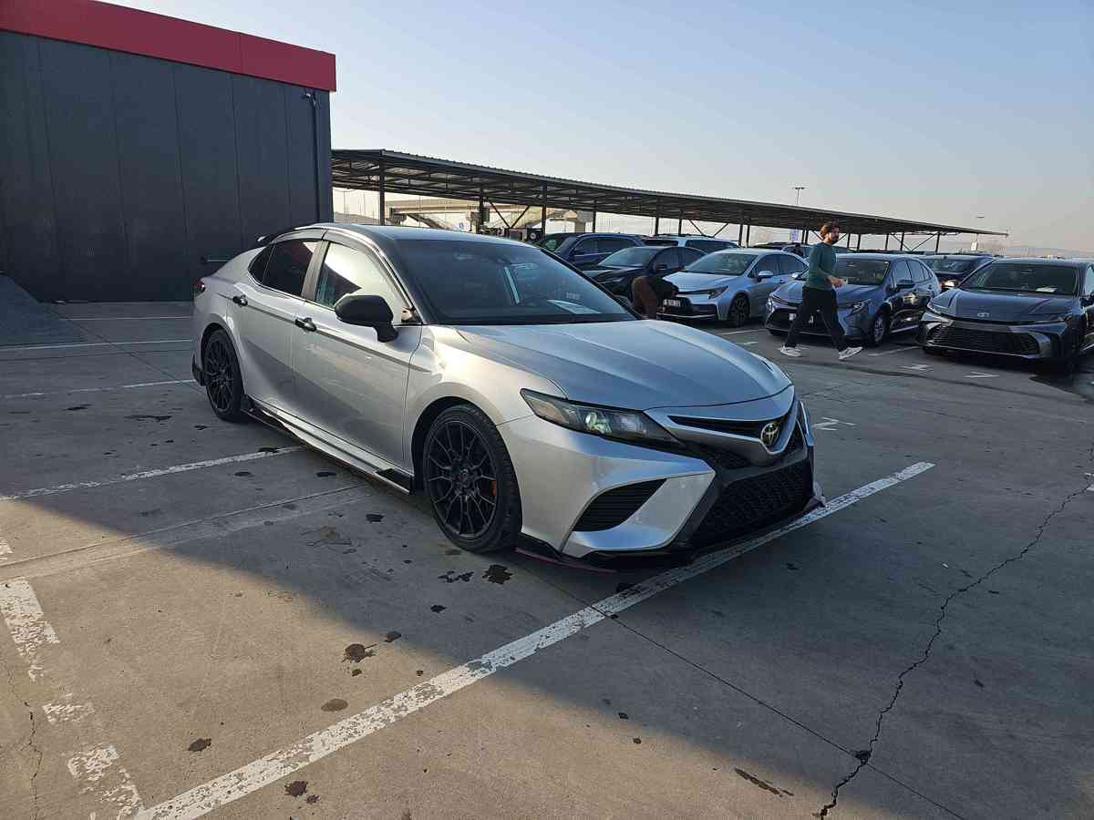 TOYOTA Camry 2020 - 3