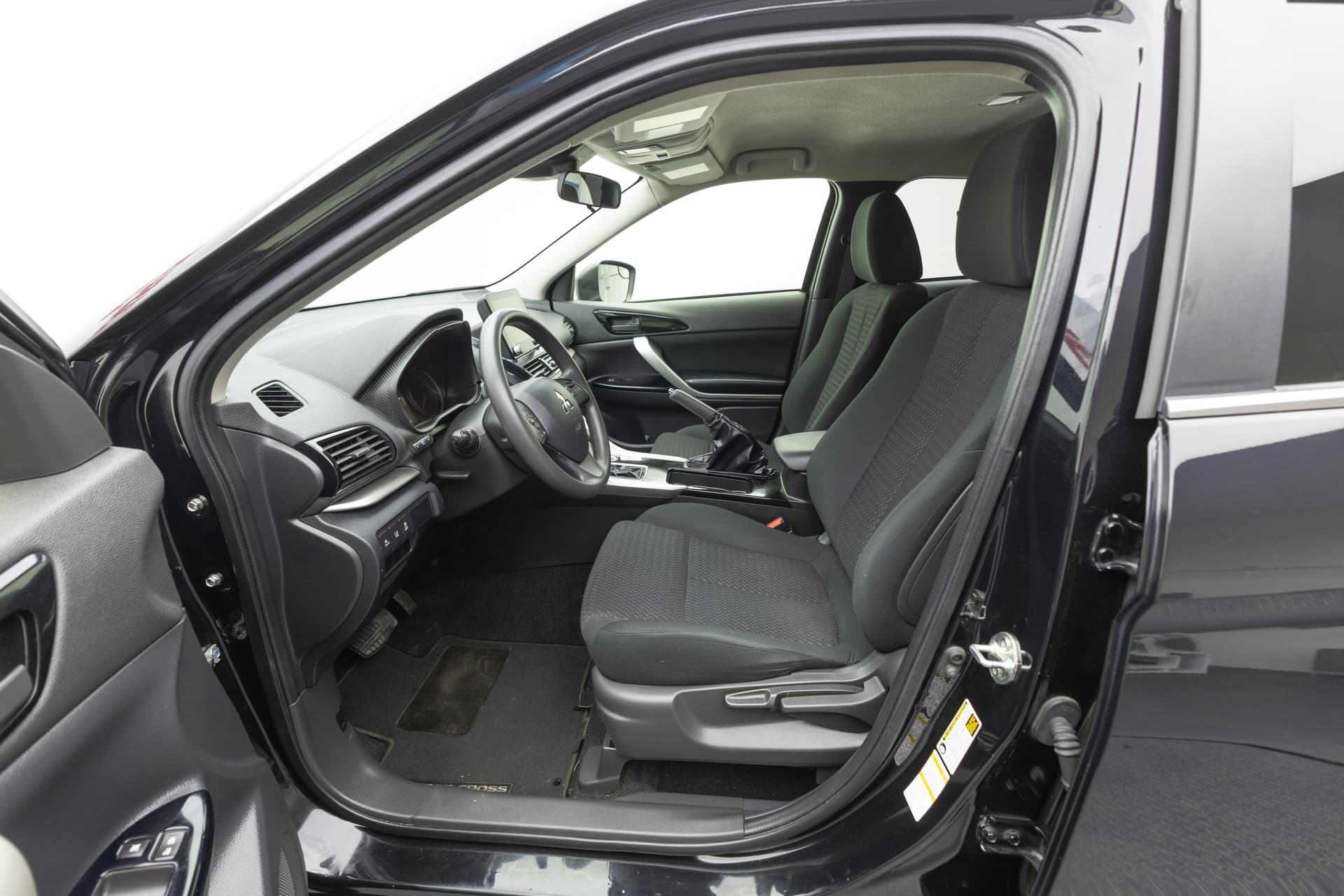 MITSUBISHI Eclipse Cross 2023 - 10
