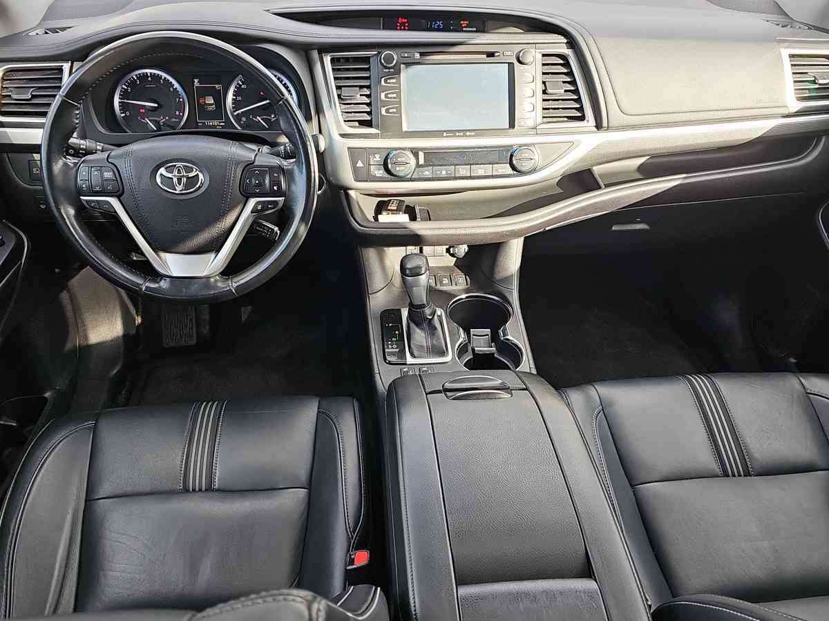 TOYOTA Highlander 2017 - 8