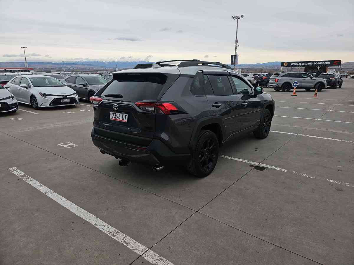 TOYOTA RAV4 2022 - 4