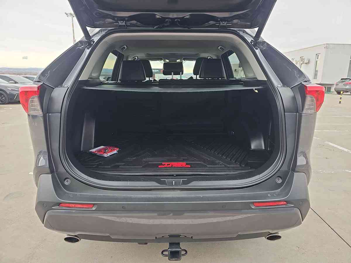 TOYOTA RAV4 2022 - 7