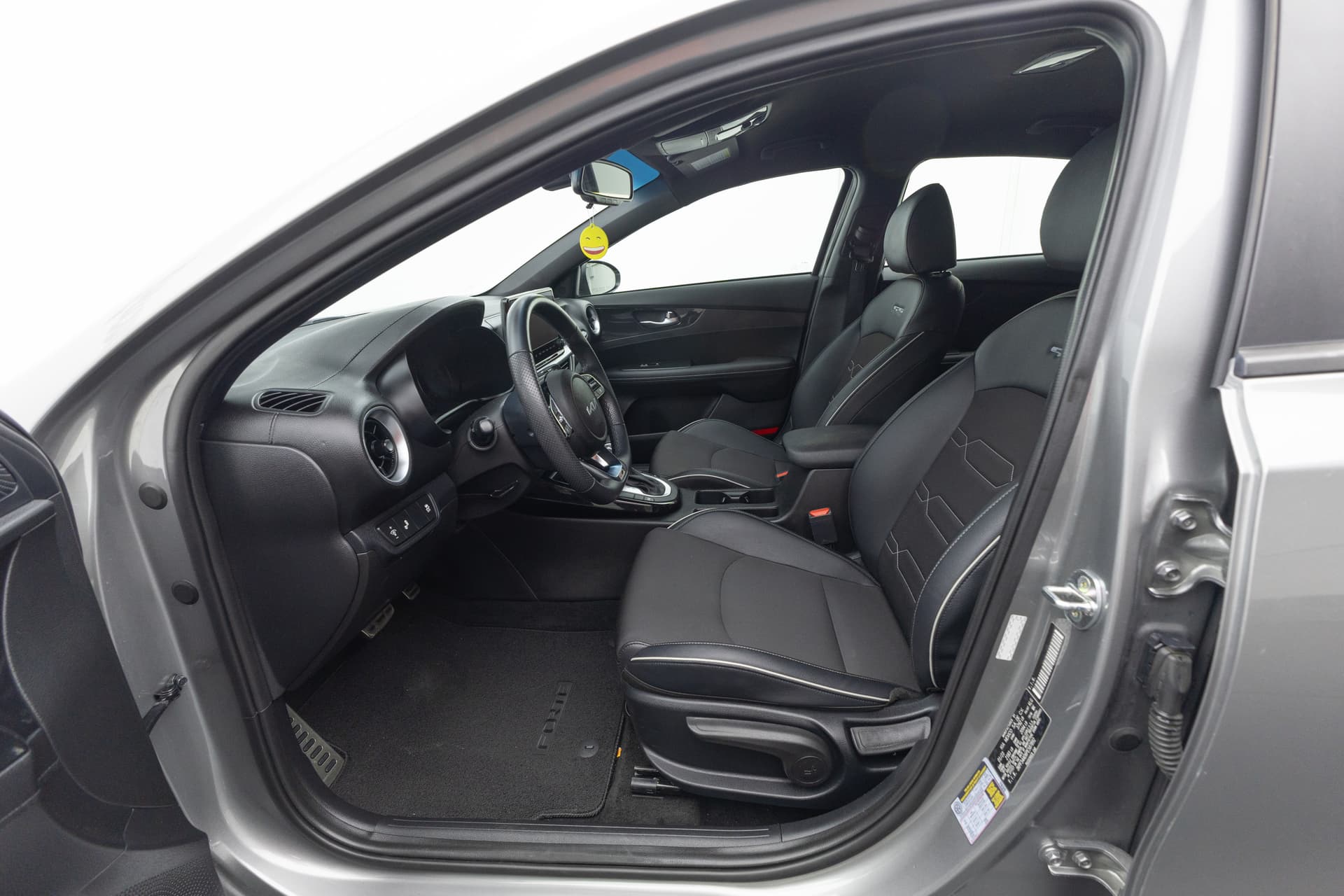KIA Forte 2023 - 10