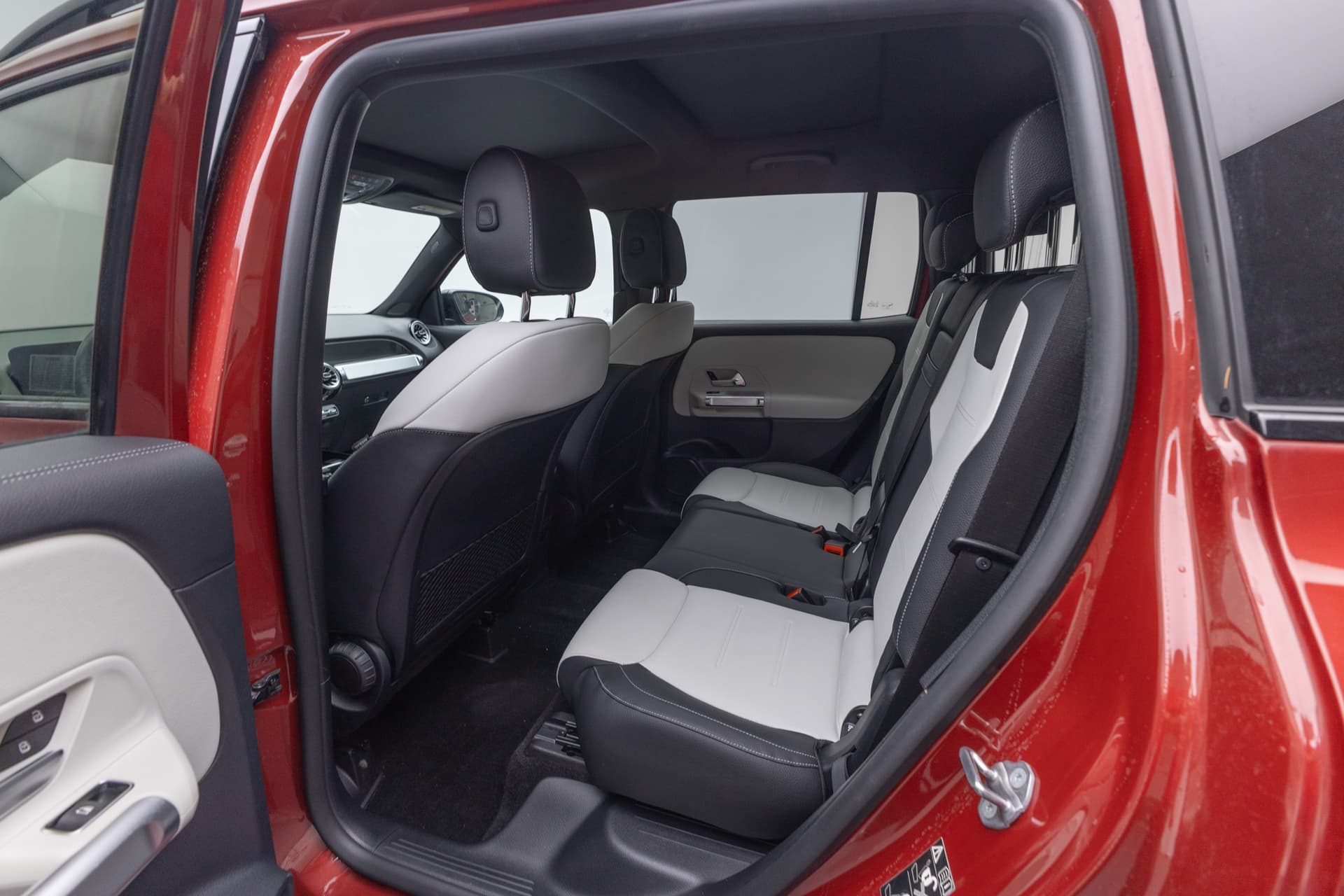 MERCEDES-BENZ GLB-Class 2022 - 8