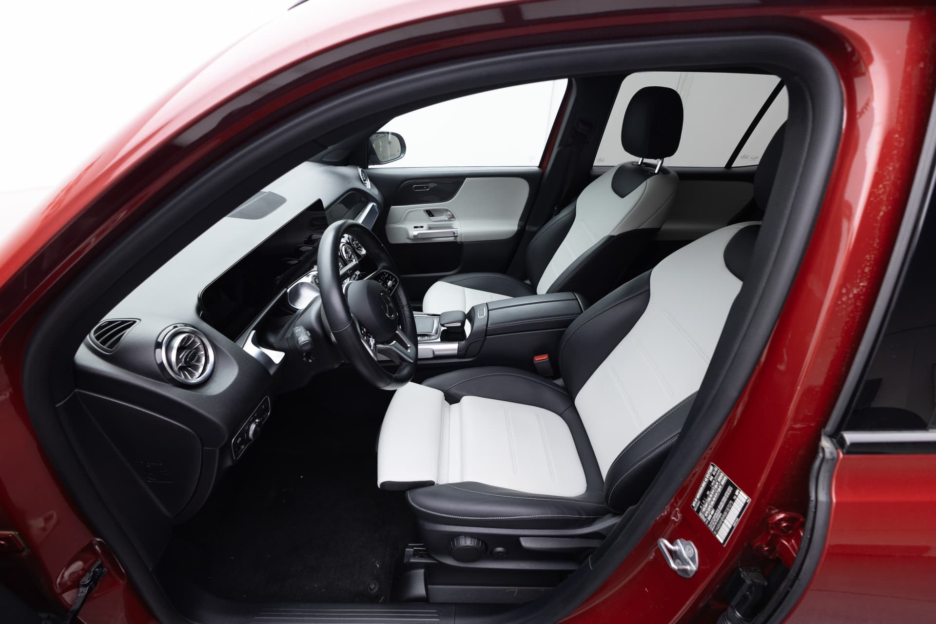 MERCEDES-BENZ GLB-Class 2022 - 10
