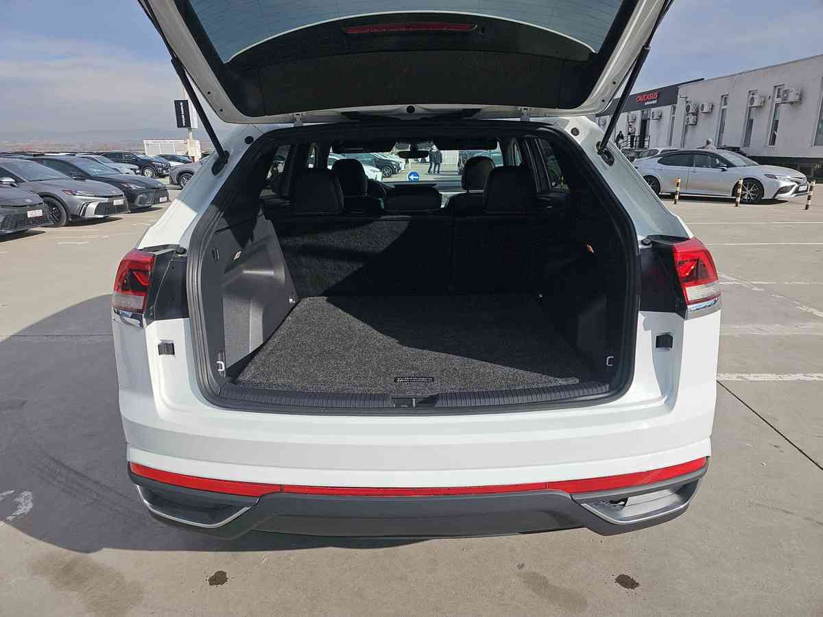 VOLKSWAGEN Atlas Cross Sport 2022 - 10