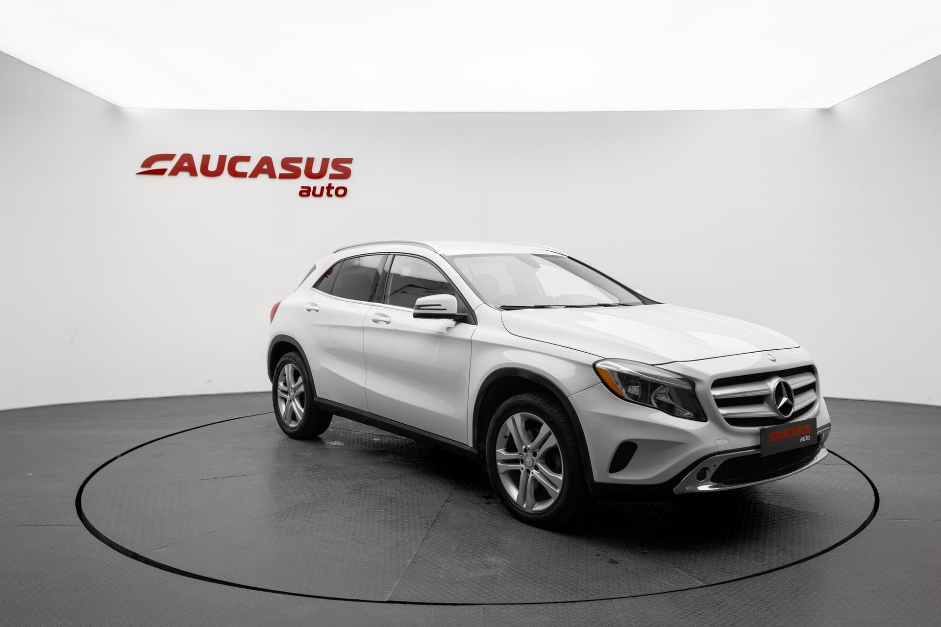 MERCEDES-BENZ GLA-Class 2016 - 3